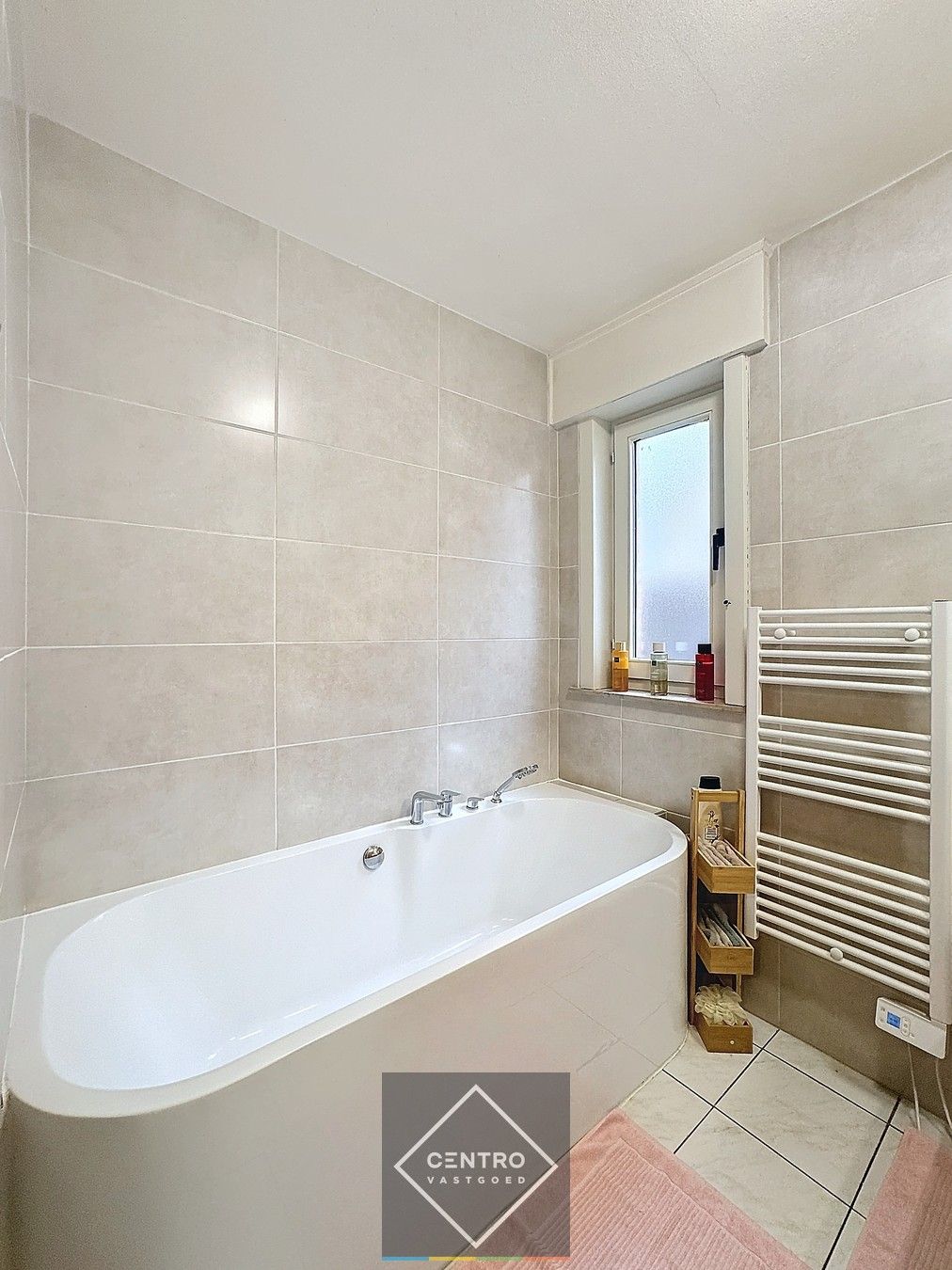 Appartement met 2 slpks MET garagebox en RUIME zonneterrassen! foto 13
