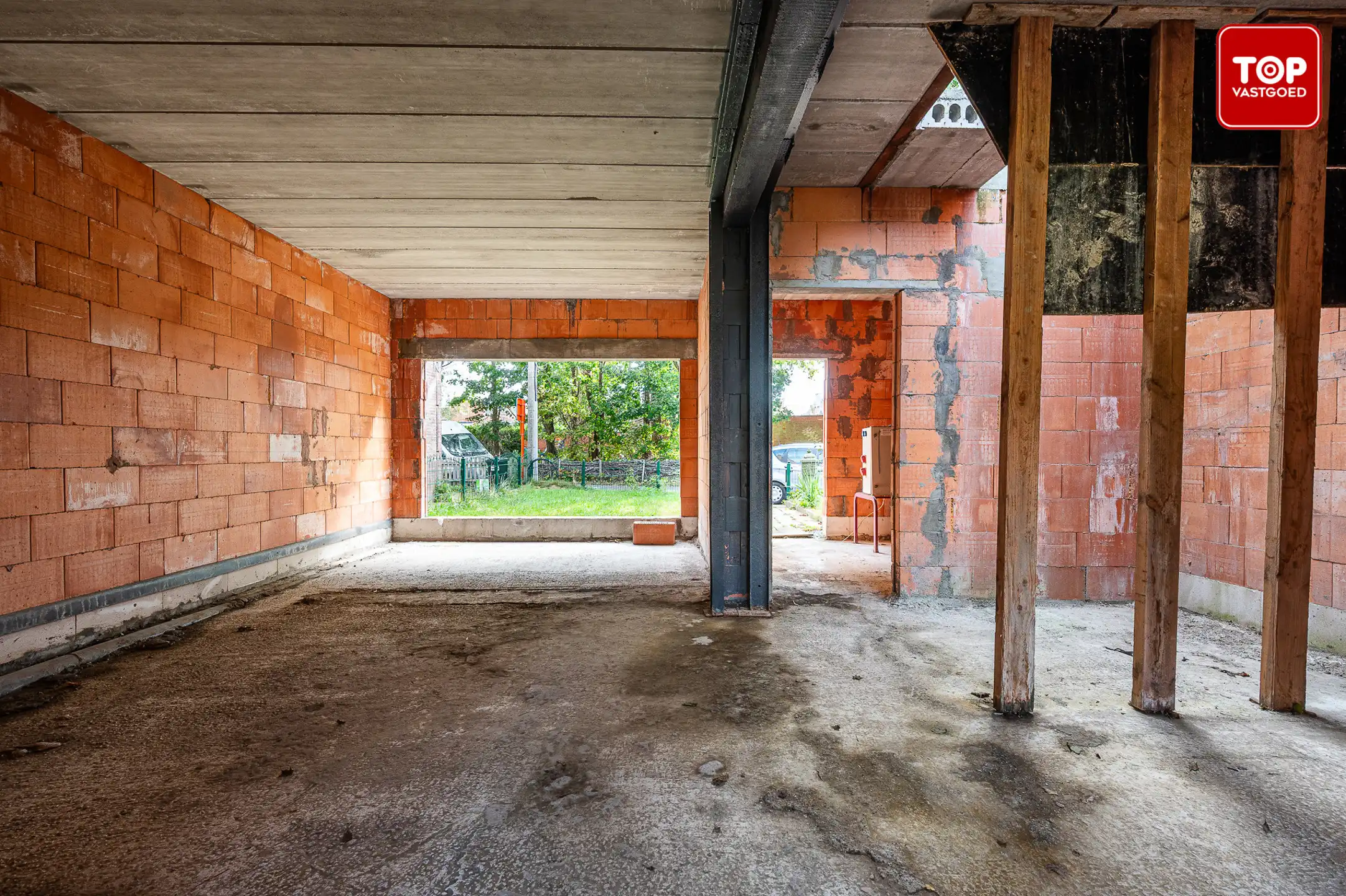 een beloftevolle woning in opbouw, volledig naar eigen smaak af te werken foto 4