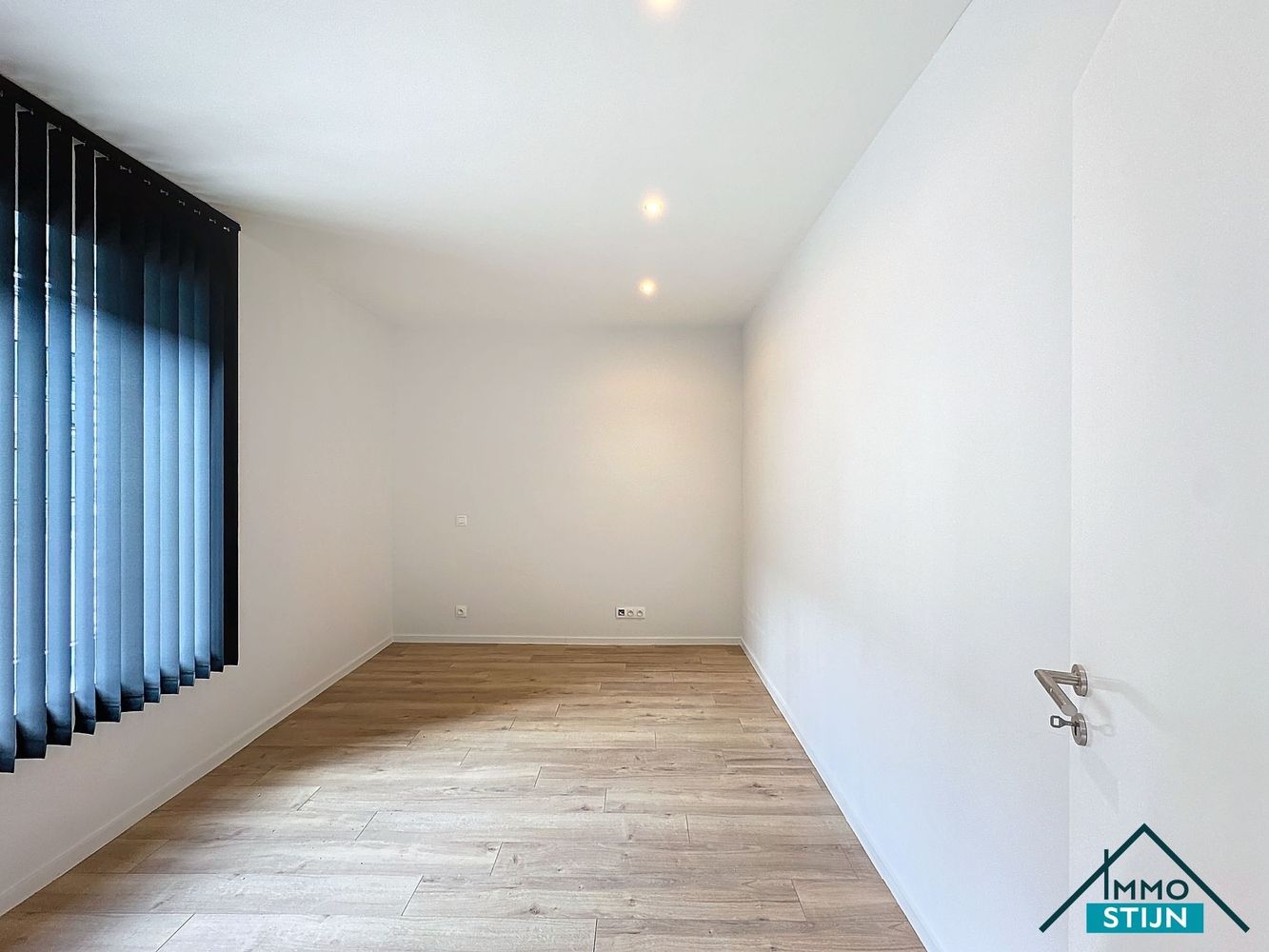 Gelijkvloers appartement met foto 6