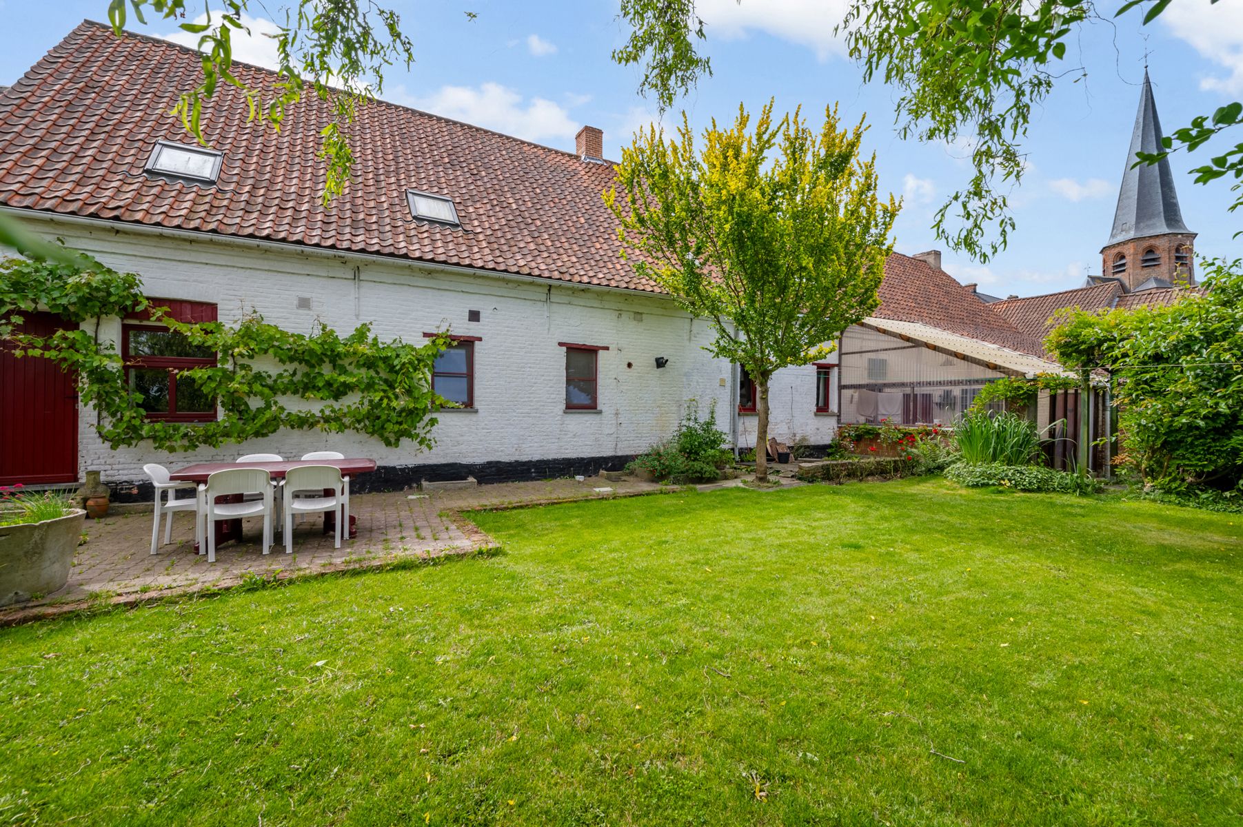 Vierkantshoeve te Sint-Goriks-Oudenhove, Vlaamse Ardennen foto 4