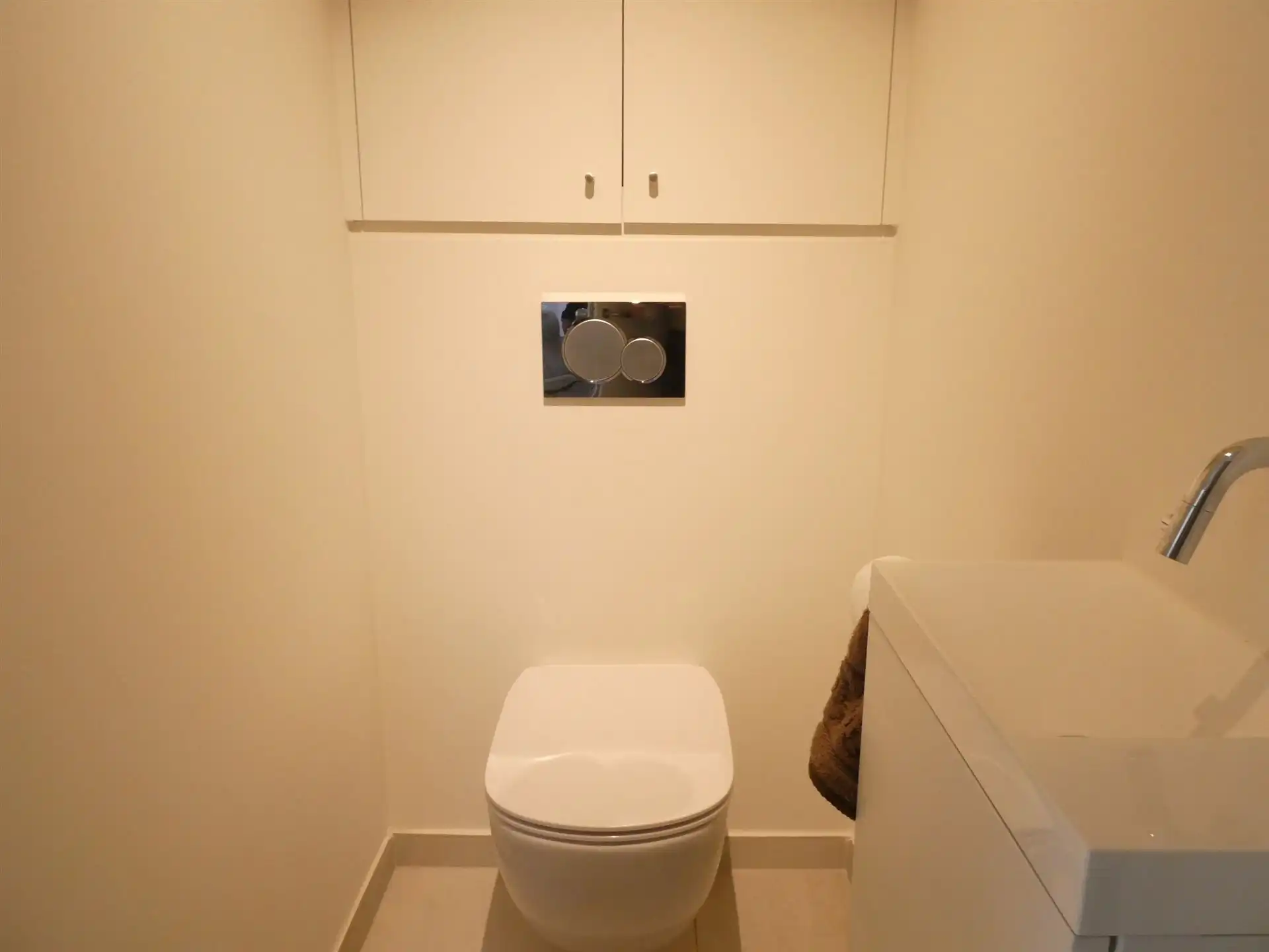 GEMEUBELD APPARTEMENT / WENDUINE foto 10