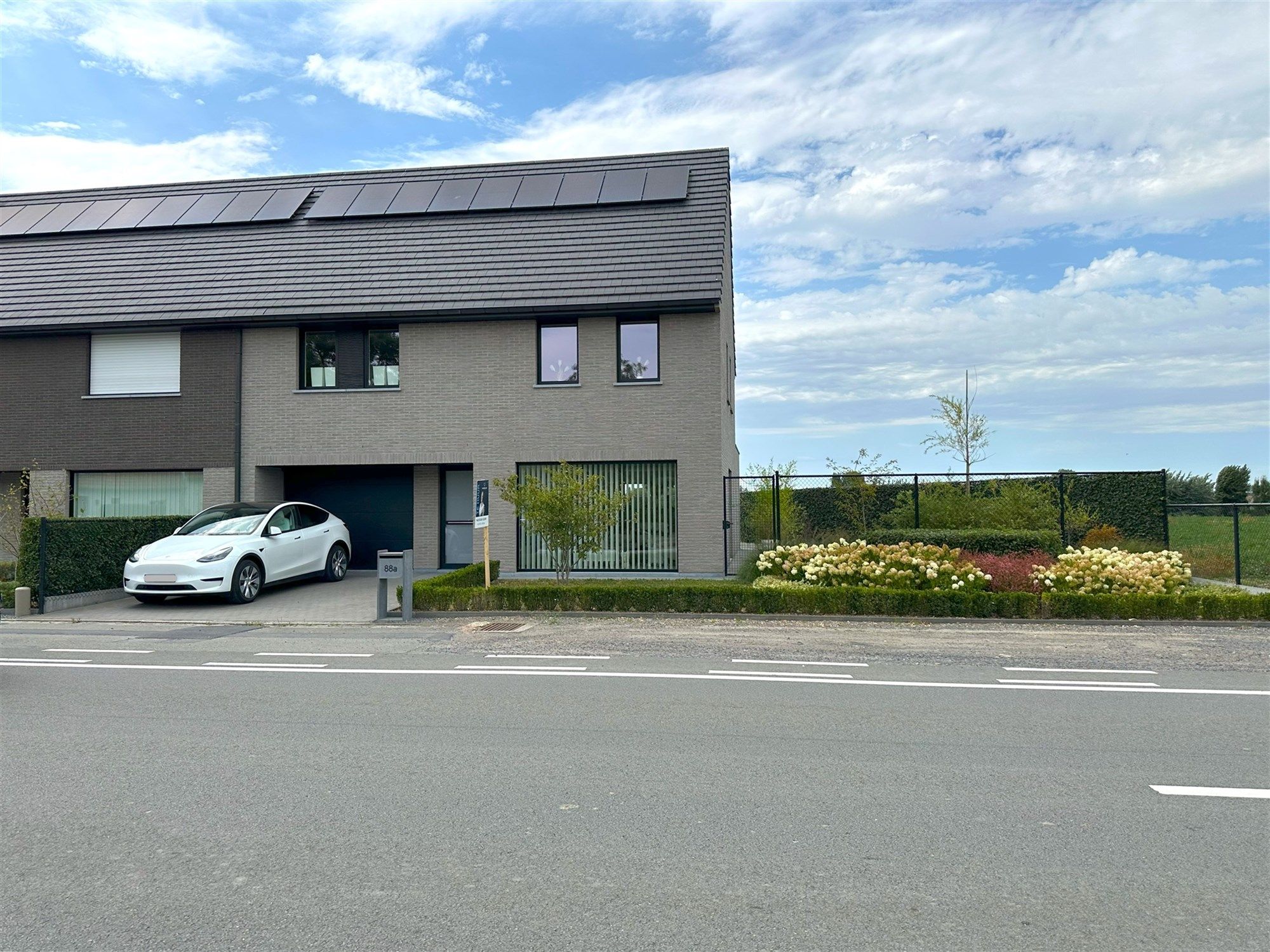 Huis foto {{pictureIndex}}