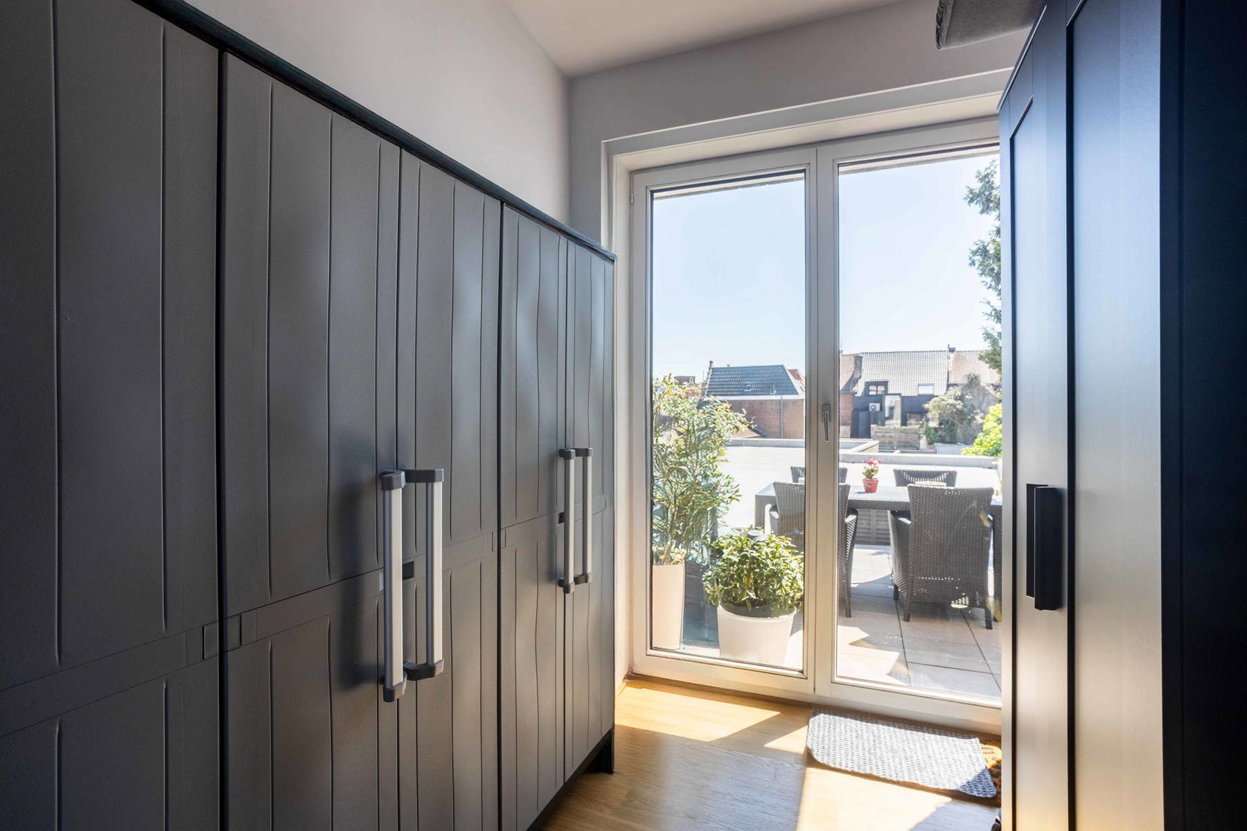 Ruim en instapklaar appartement met 3 slaapkamers foto 13