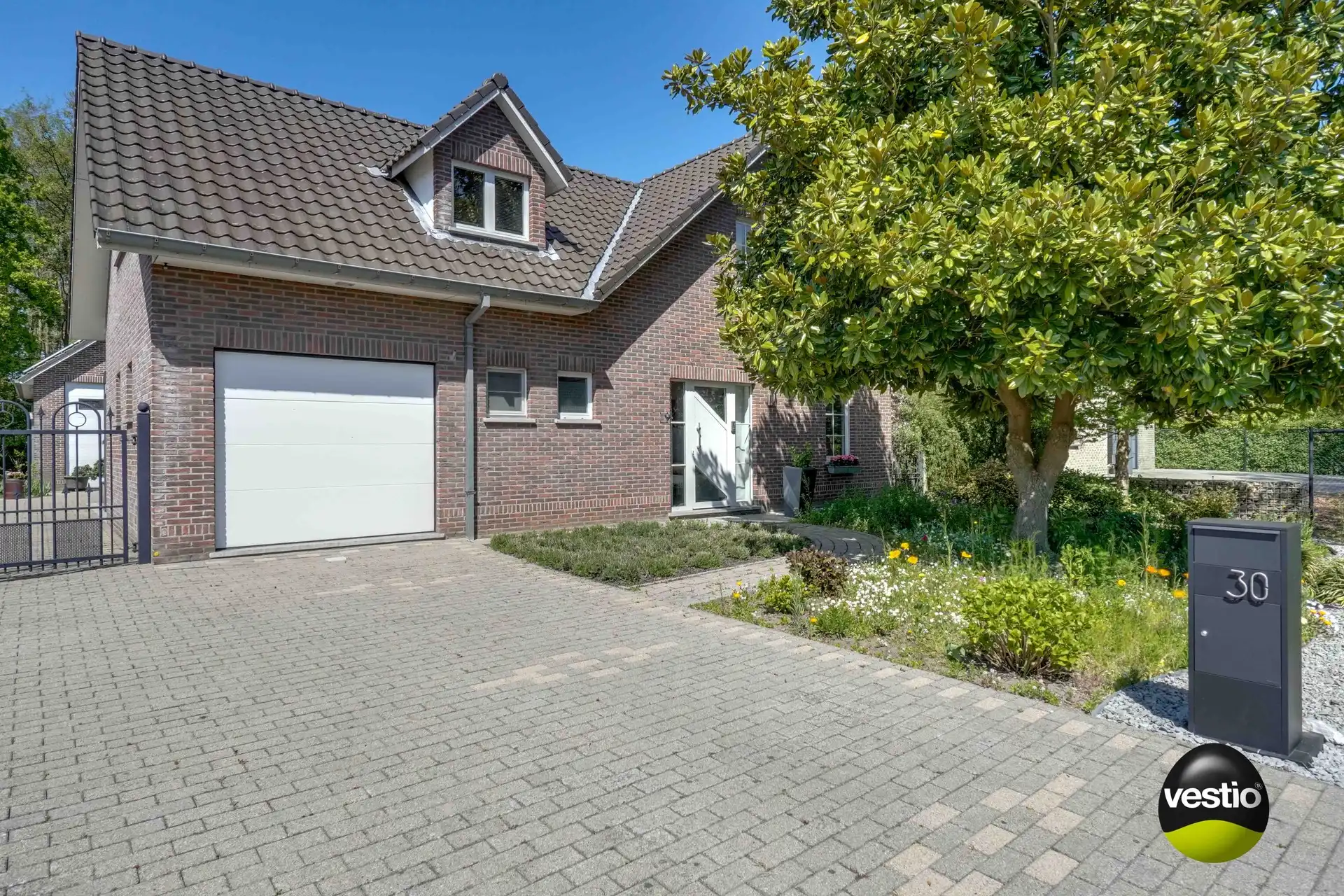 RUIM, ENERGIEZUINIG LANDHUIS GELEGEN TEGEN NATUURGEBIED foto 8