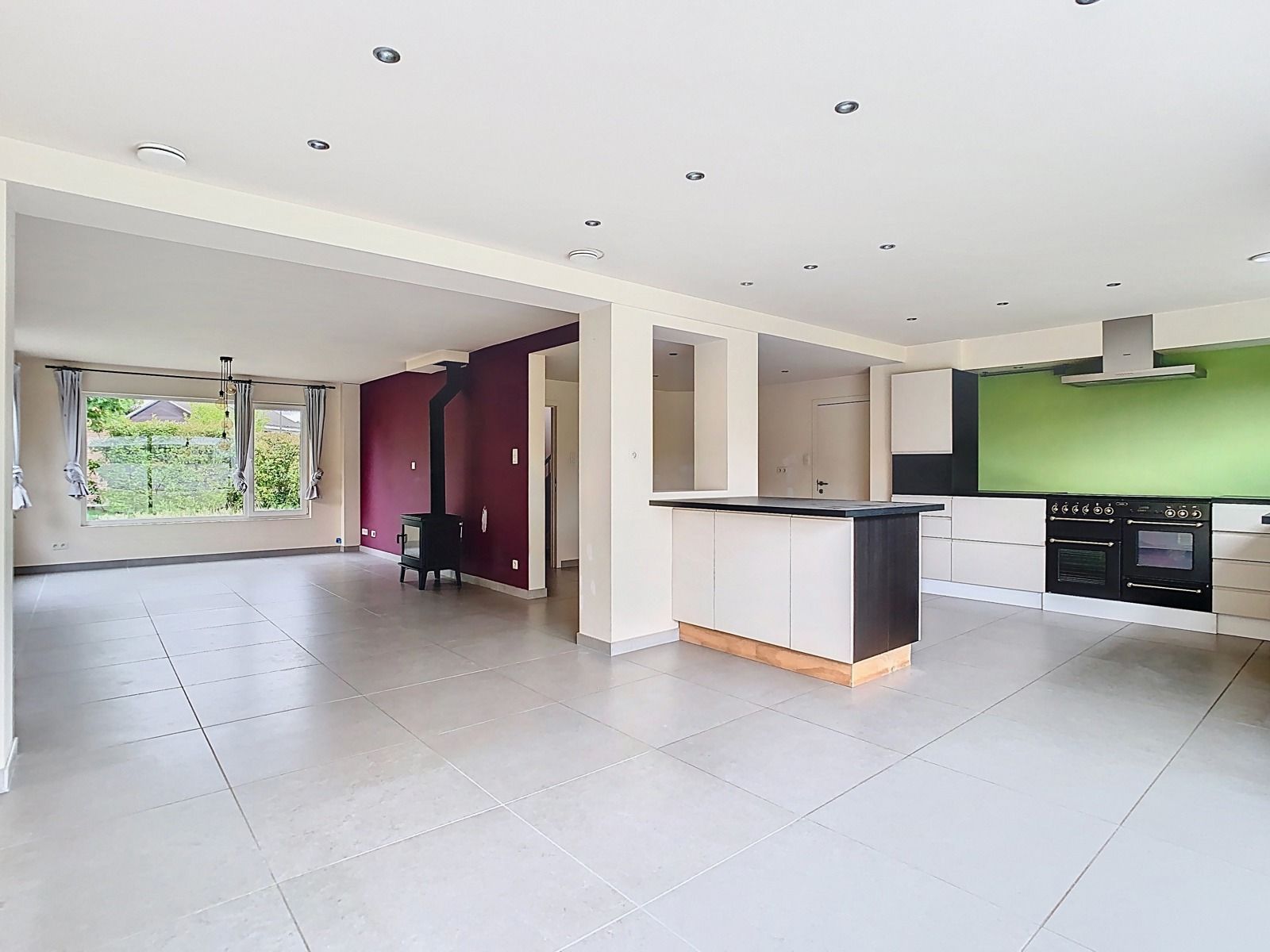 Te Meise, Charmante Woning met 3 SLPK, grote tuin én garage! foto 2