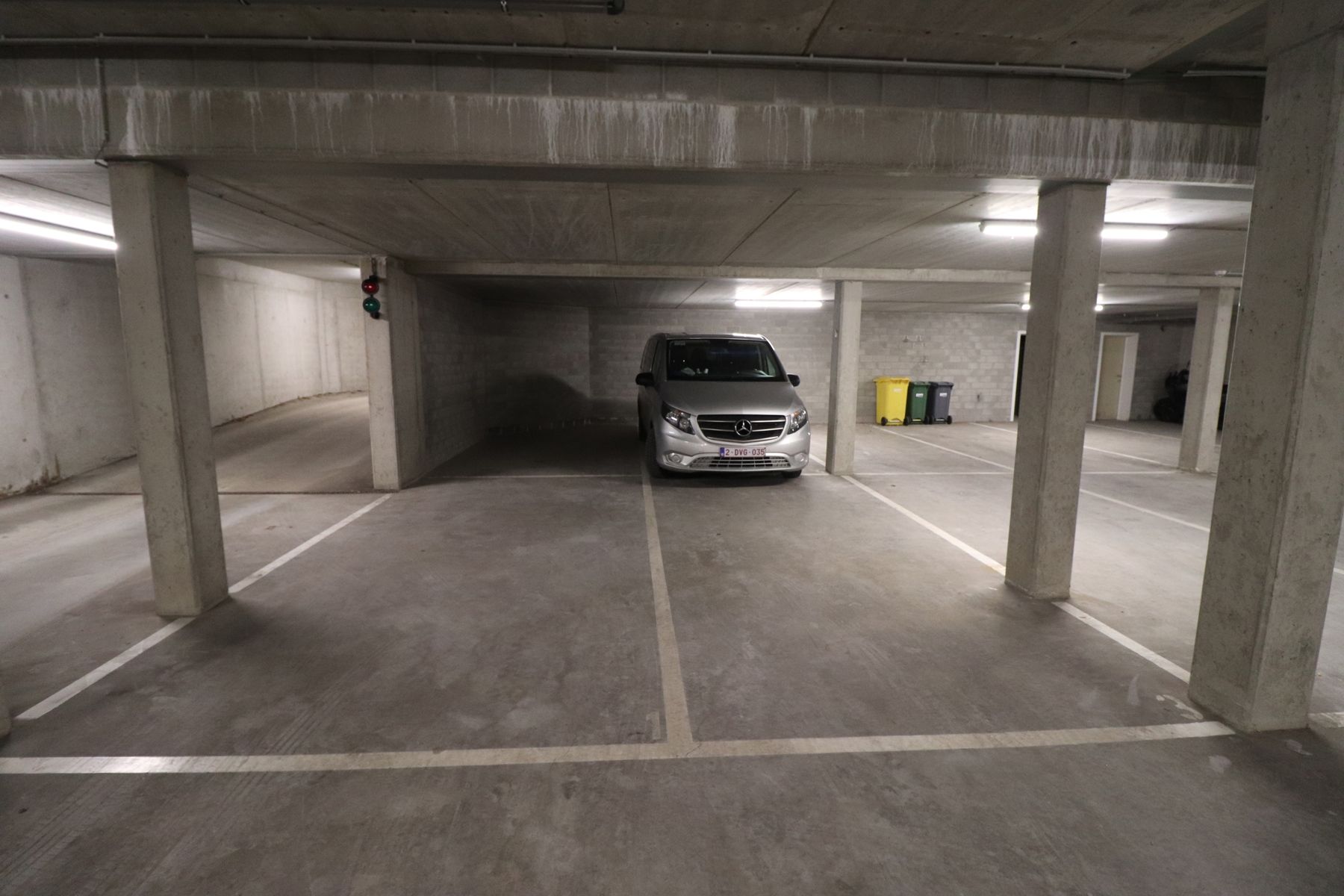 Prachtig appartement (2 slaapkamers met apart bureel) van 103m² op het gelijkvloers rechts met tuin en ondergrondse parkeerplaats. foto 24