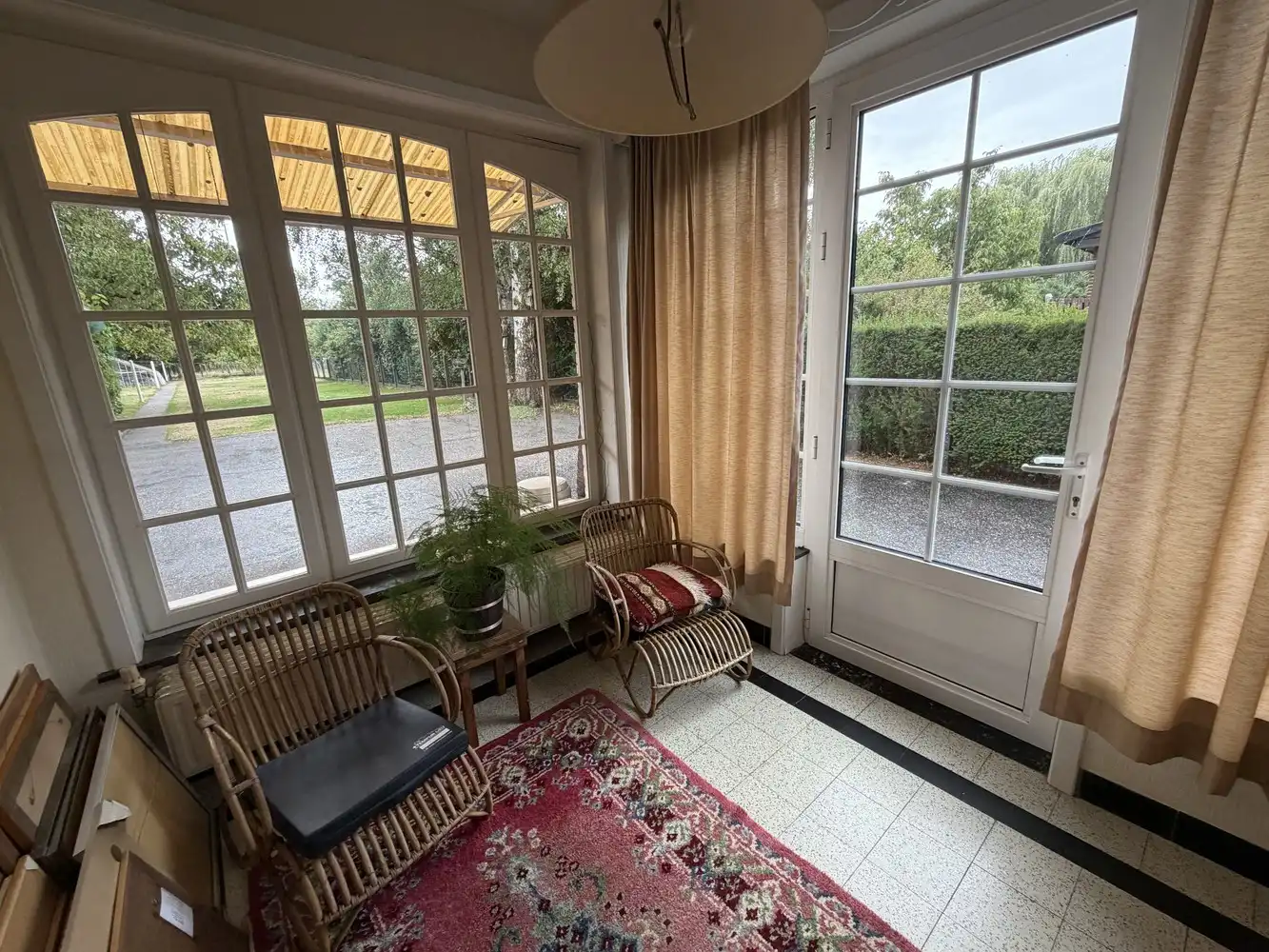 Vrijstaande woning met royale tuin foto 7