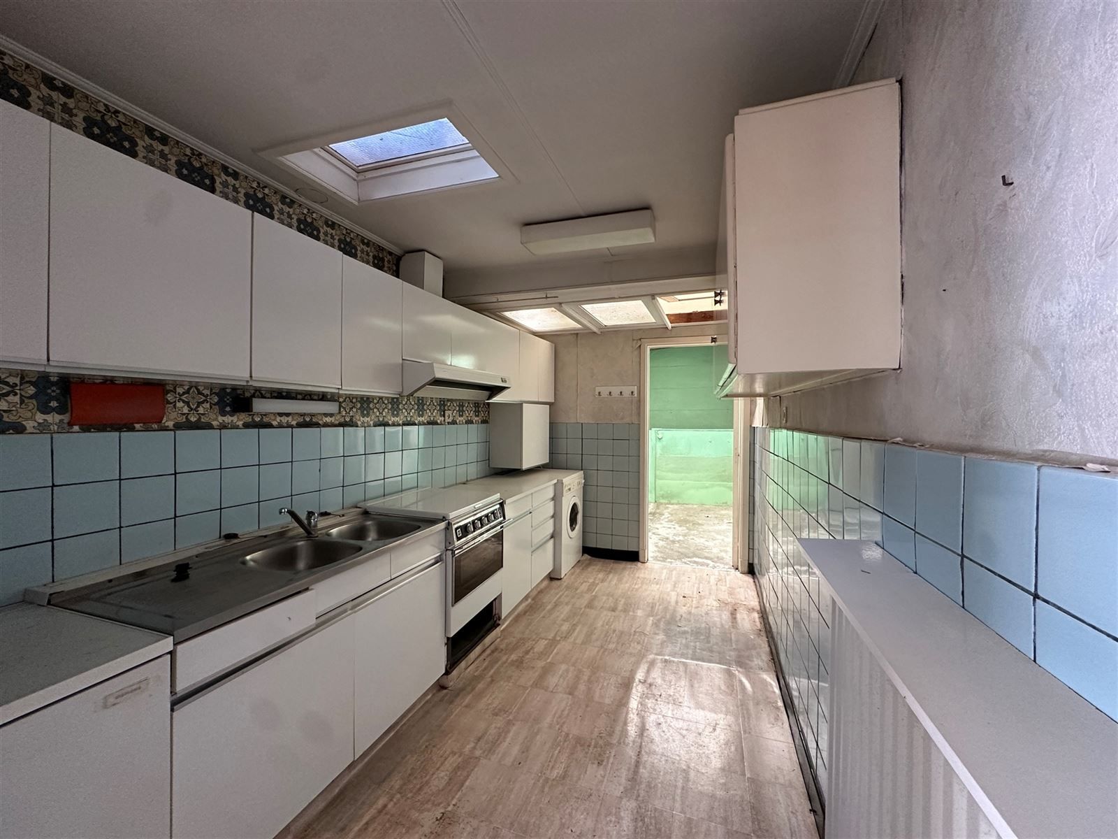 Te renoveren HOB met prachtig vergezicht te Erwetegem.  foto 6