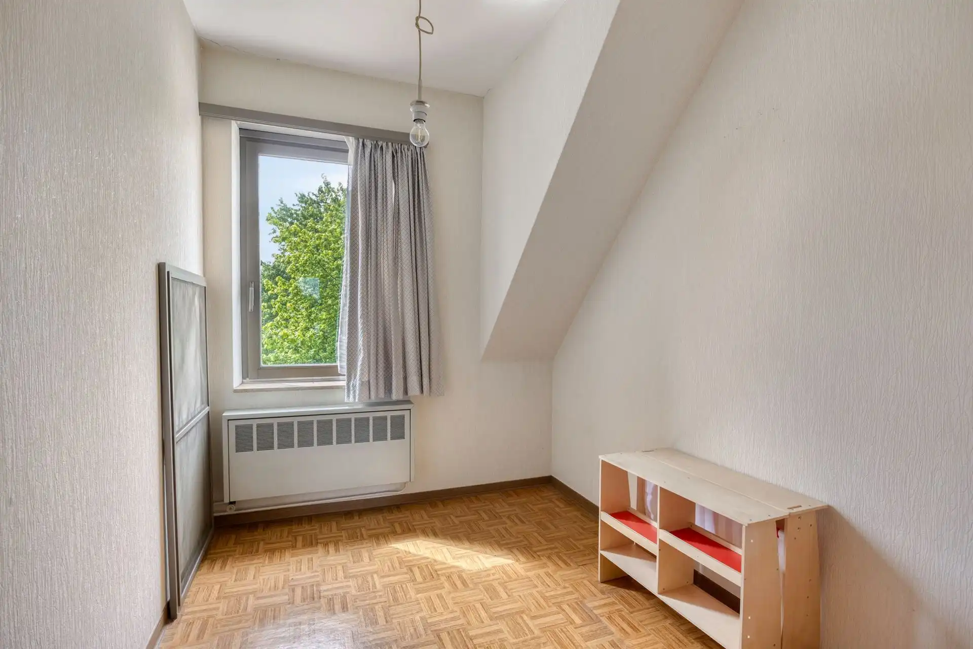 HOB bel-étage van 193m² met drie slpk's en ruime tuin! foto 19