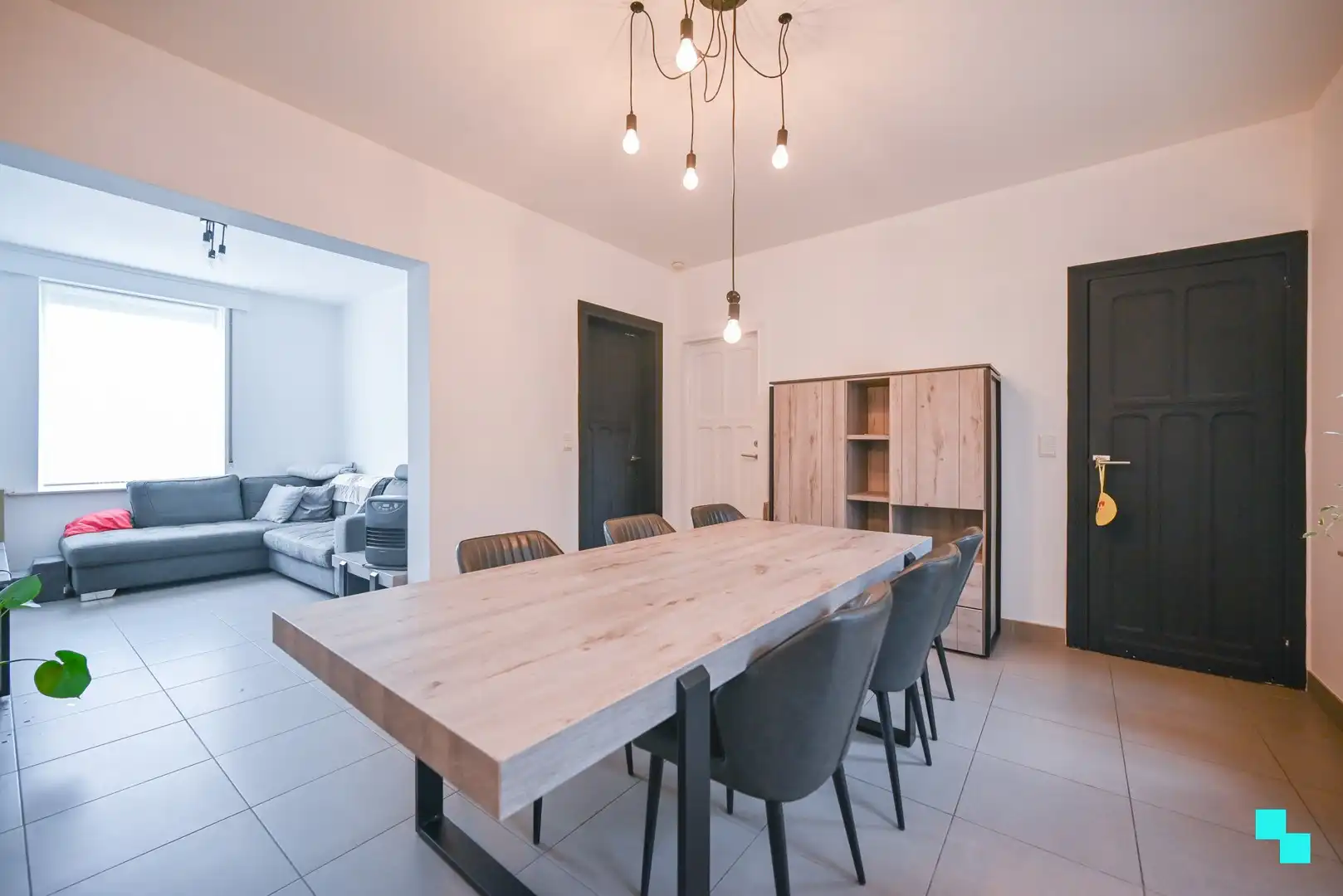 Gelijkvloerse woning met uitweg achteraan in Wielsbeke foto 5