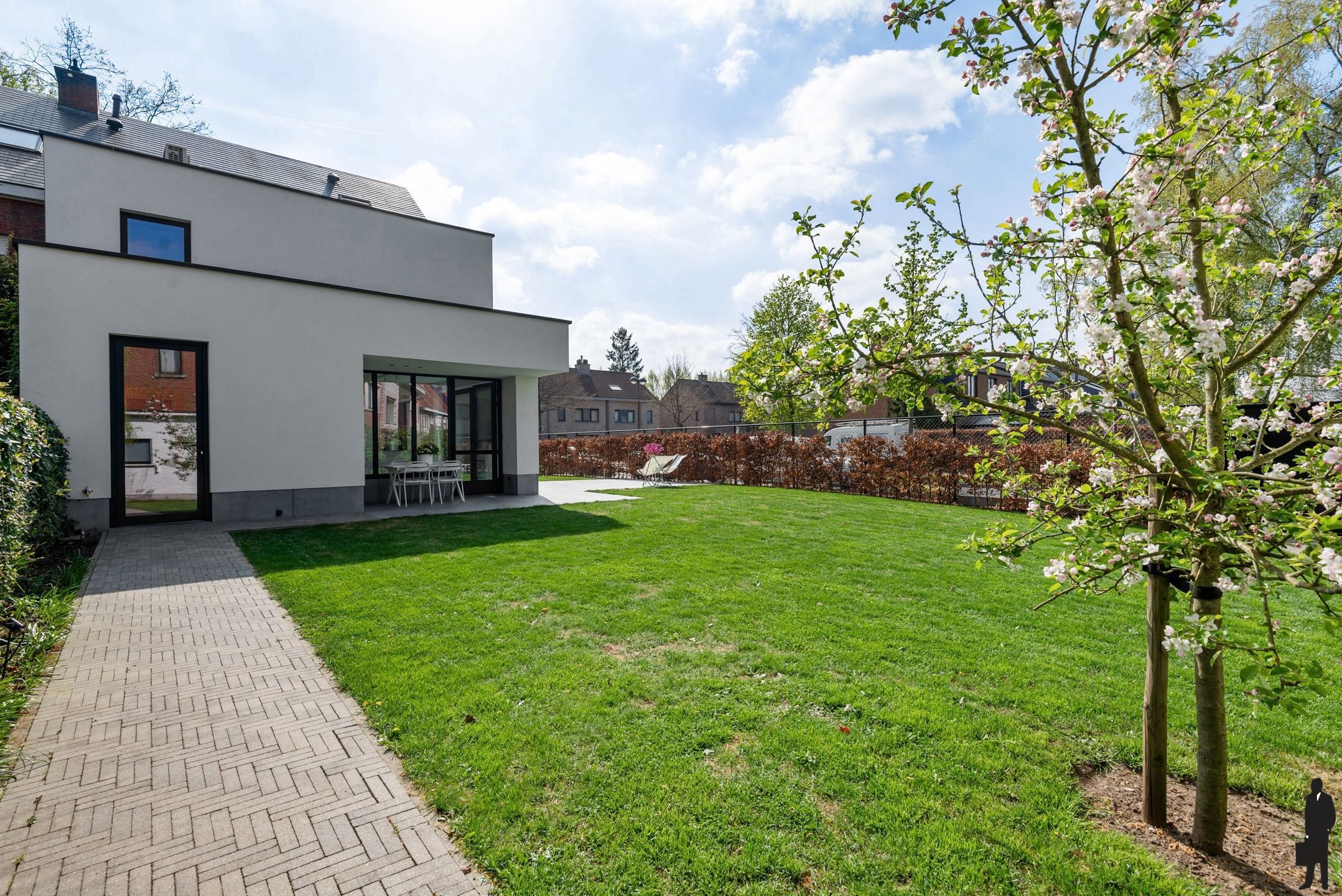 Energiezuinige woning met 4 slpks, 3 badkamers en ZW tuin foto 17