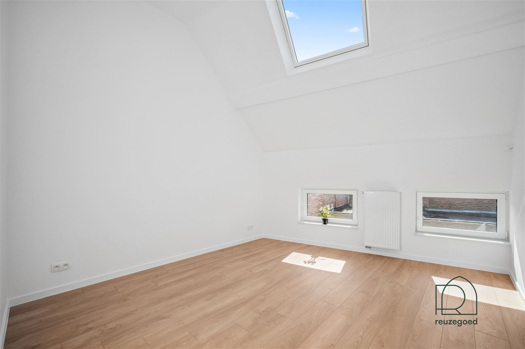 Instapklare, volledig gerenoveerde woning met 3 slaapkamers foto 16