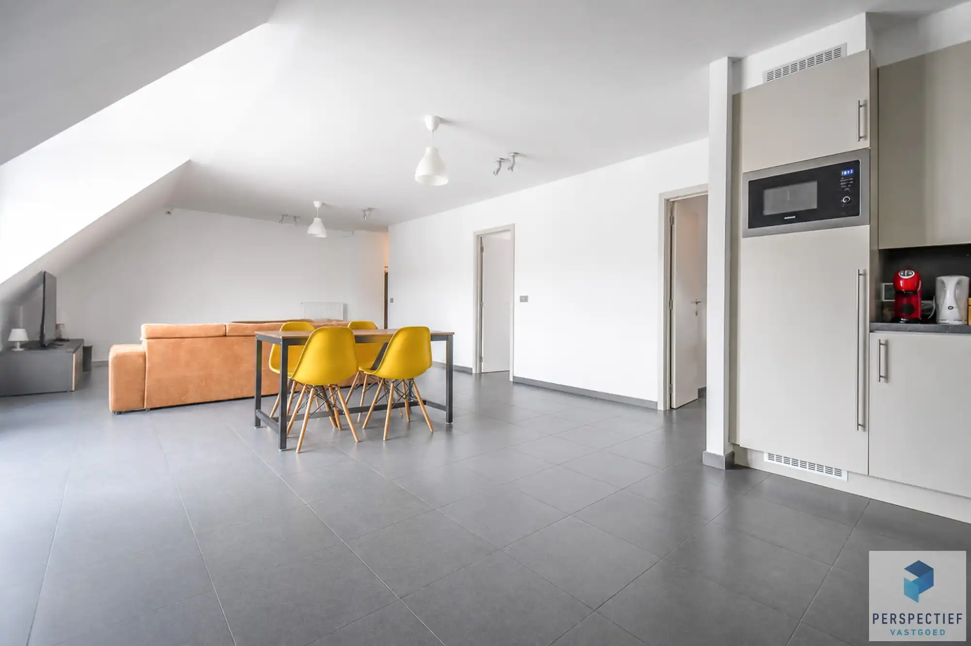 Ruim en modern woonappartement (bouwjaar 2020) met 2 slaapkamers en terras. foto 5