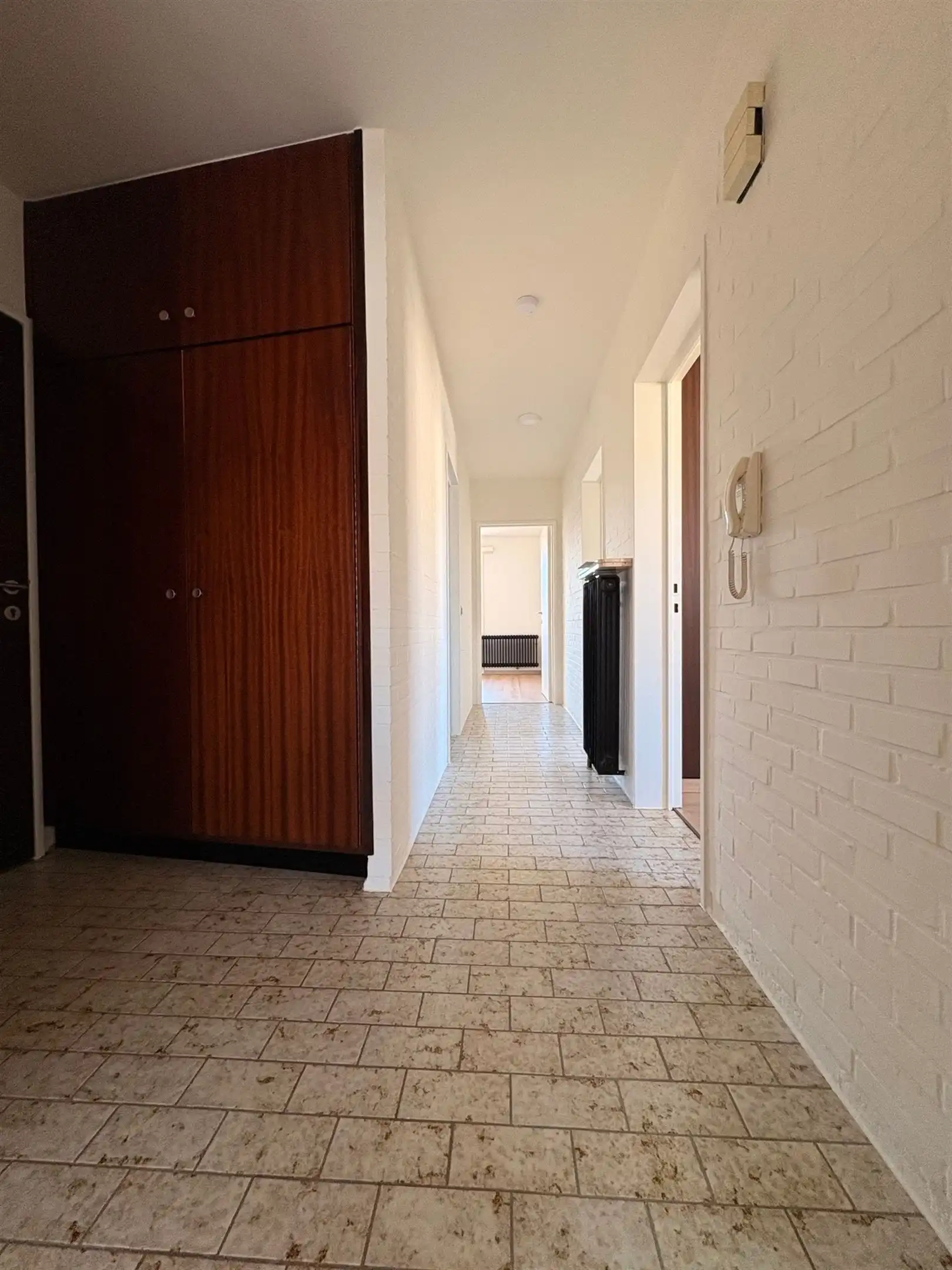 Volledige gerenoveerd appartement met garage en terras in centrum foto 7