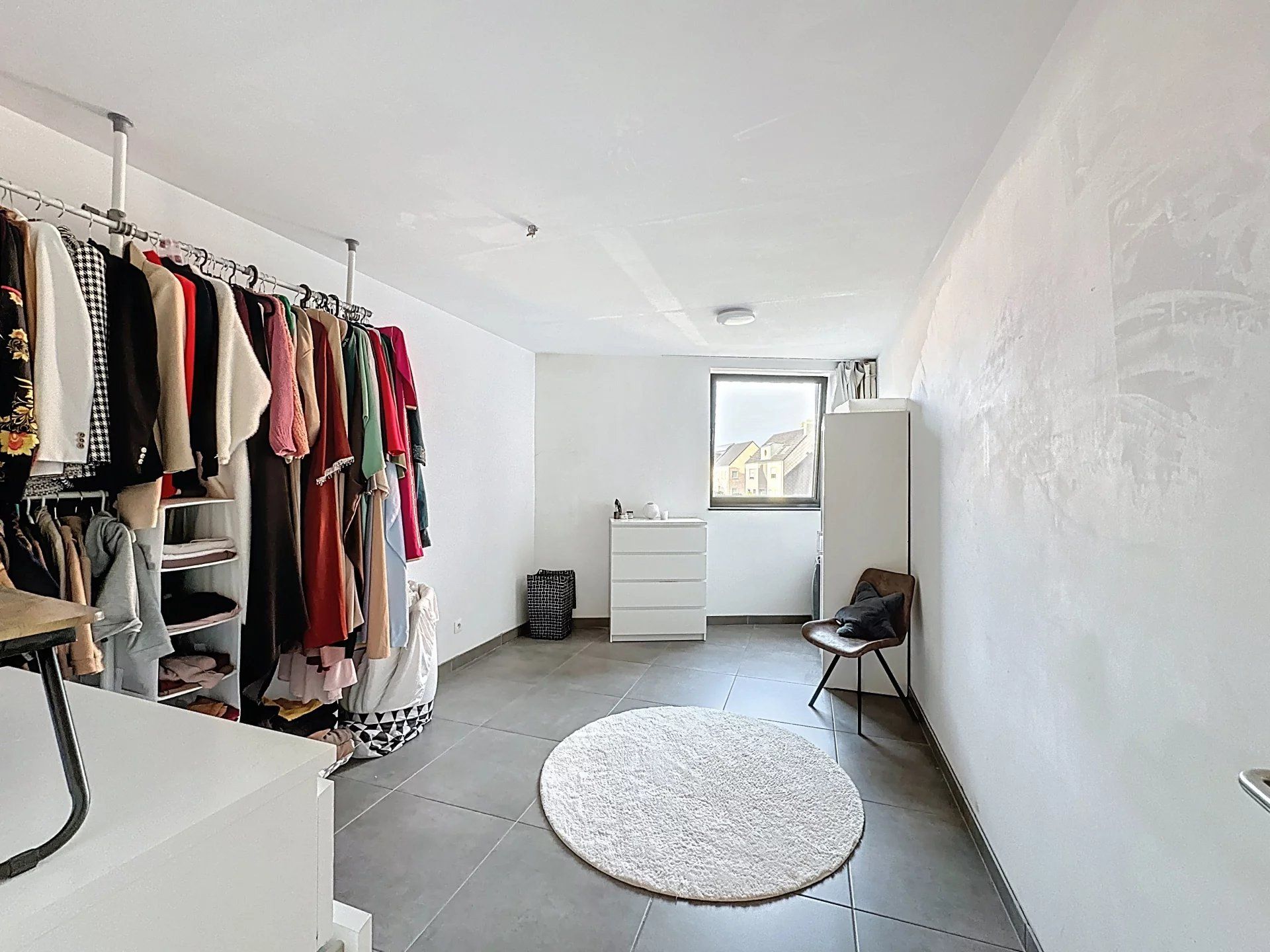 Modern en ruim appartement met 2 slaapkamers, staanplaats, berging en terras foto 8