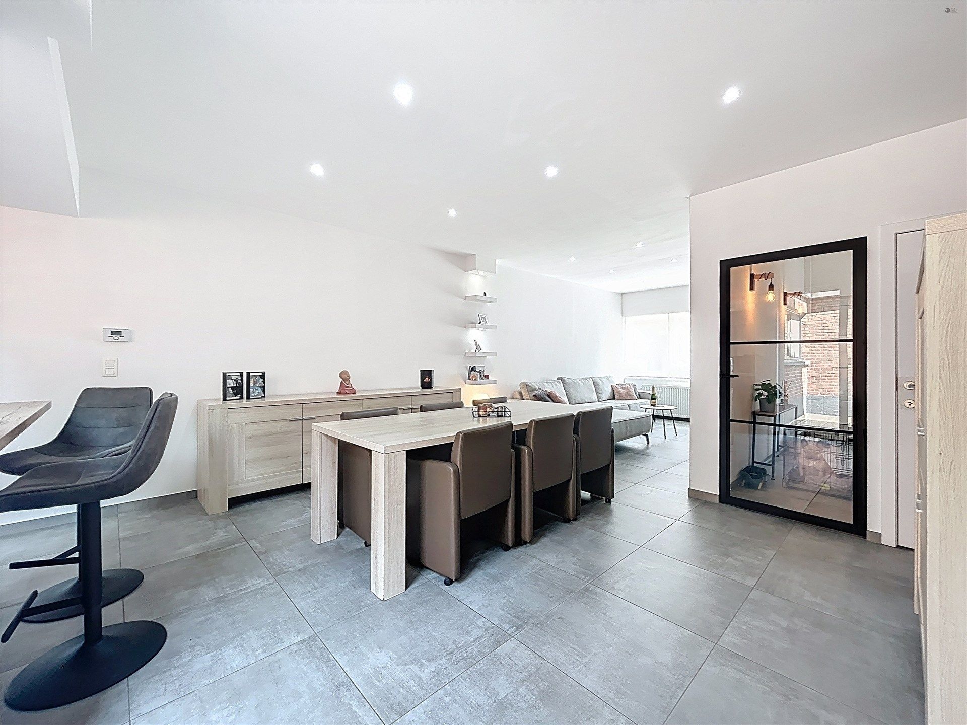 instapklare gezinswoning met 4 slaapkamers op toplocatie foto 2