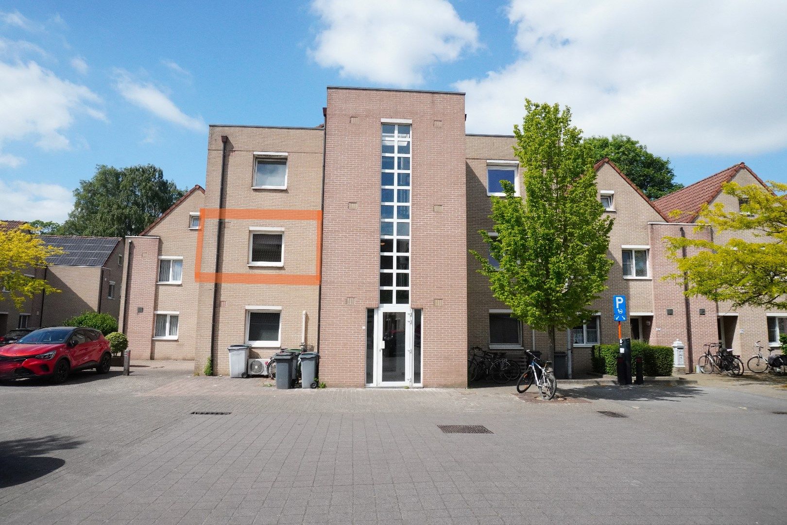 Studio te koop in centrum Lokeren foto {{pictureIndex}}
