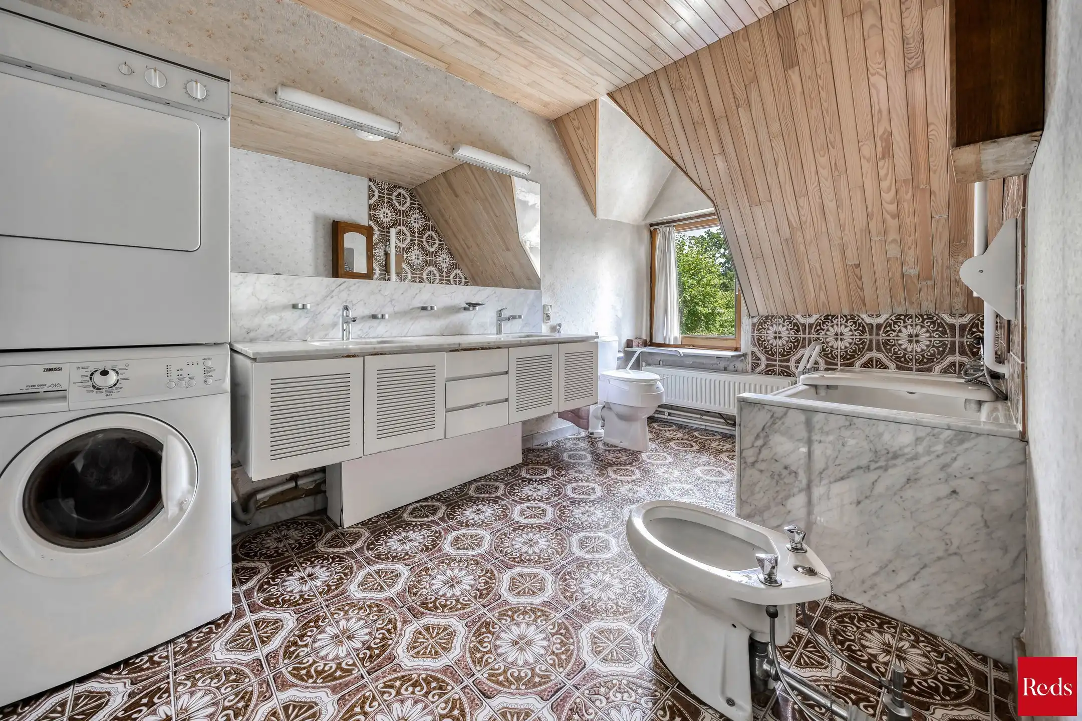Te renoveren villa op toplocatie foto 24