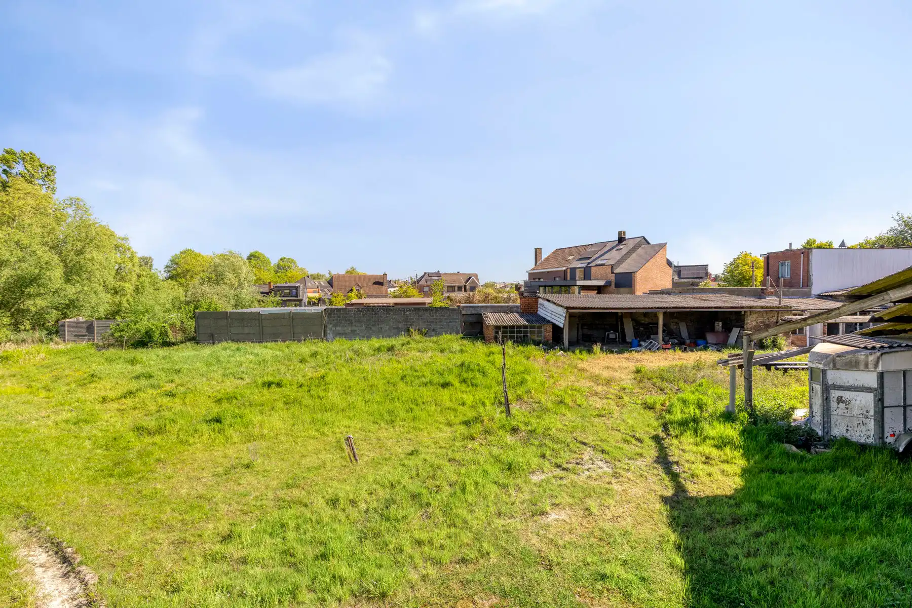 Bouwgrond van 1770 m² voor een open bebouwing foto 9