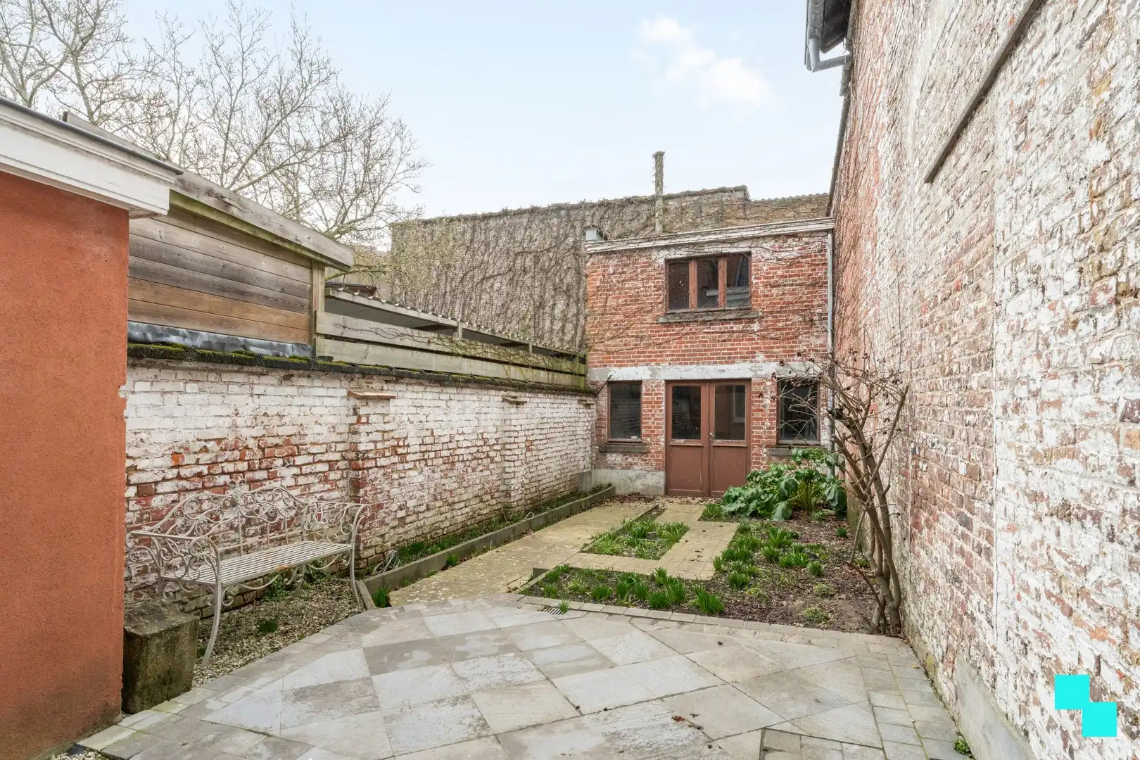 Karaktervol handelspand met woonst - centrum Roeselare foto 22