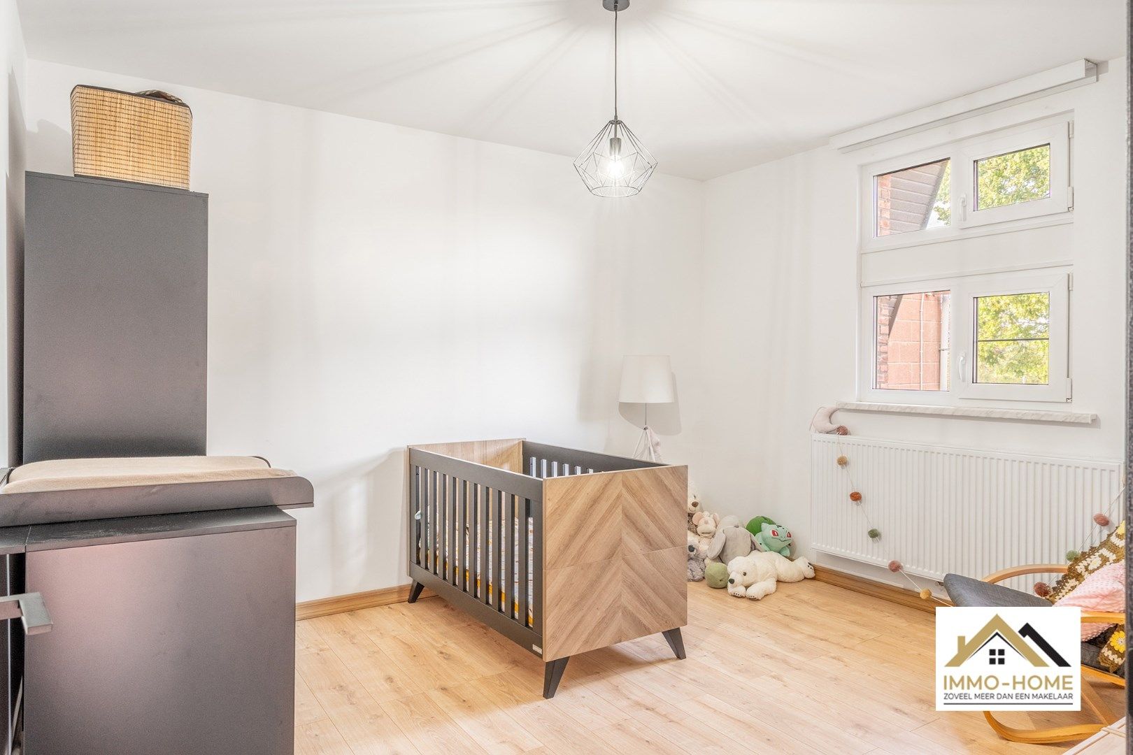 Vrijstaande volledig gerenoveerde woning met riante tuin te Oostakker foto 14