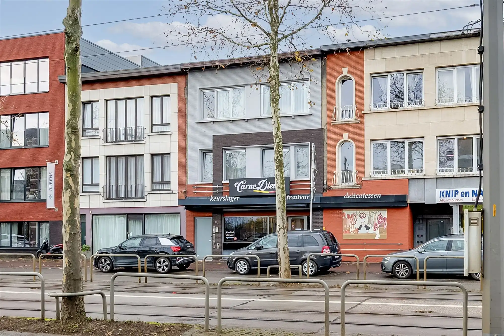 Vergund opbrengsteigendom - handelsglvl + 2 appt foto 3