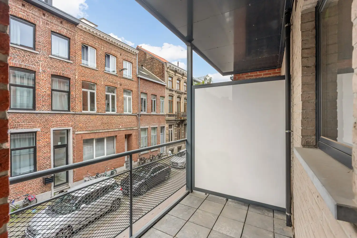 Centraal gelegen en energiezuinig(B-label) appartement met 2 slaapkamers, een terras en een kelder nabij het UZ Gasthuisberg te Leuven! foto 4