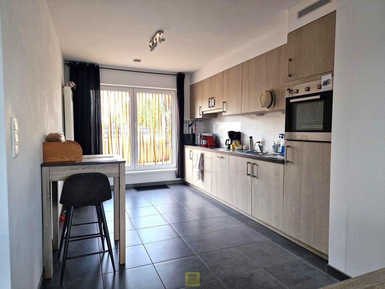 Ruim duplexappartement met aangenaam terras én garage! foto 8
