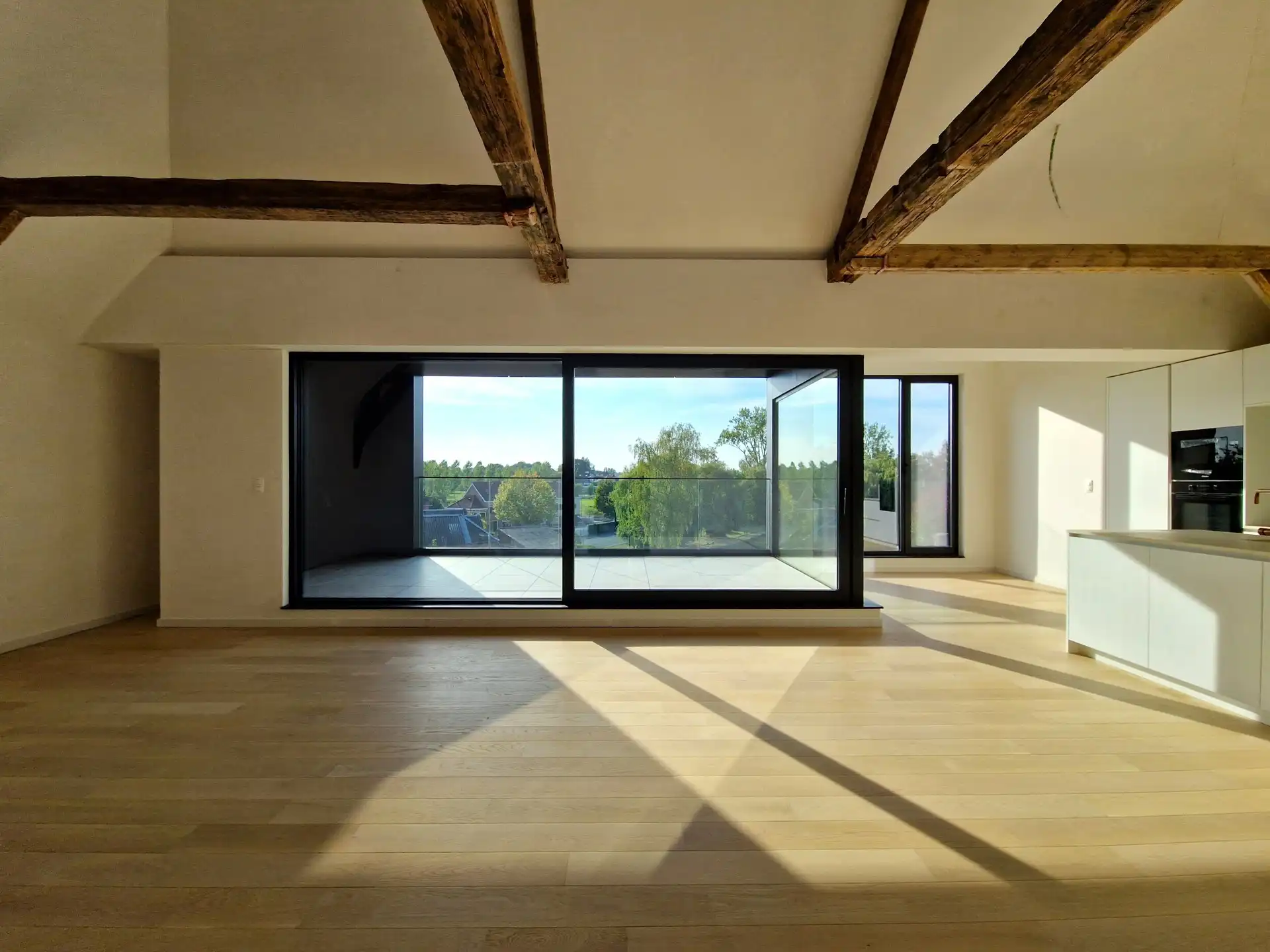 Nieuwbouwappartement met ruim terras en adembenemend zicht foto 2