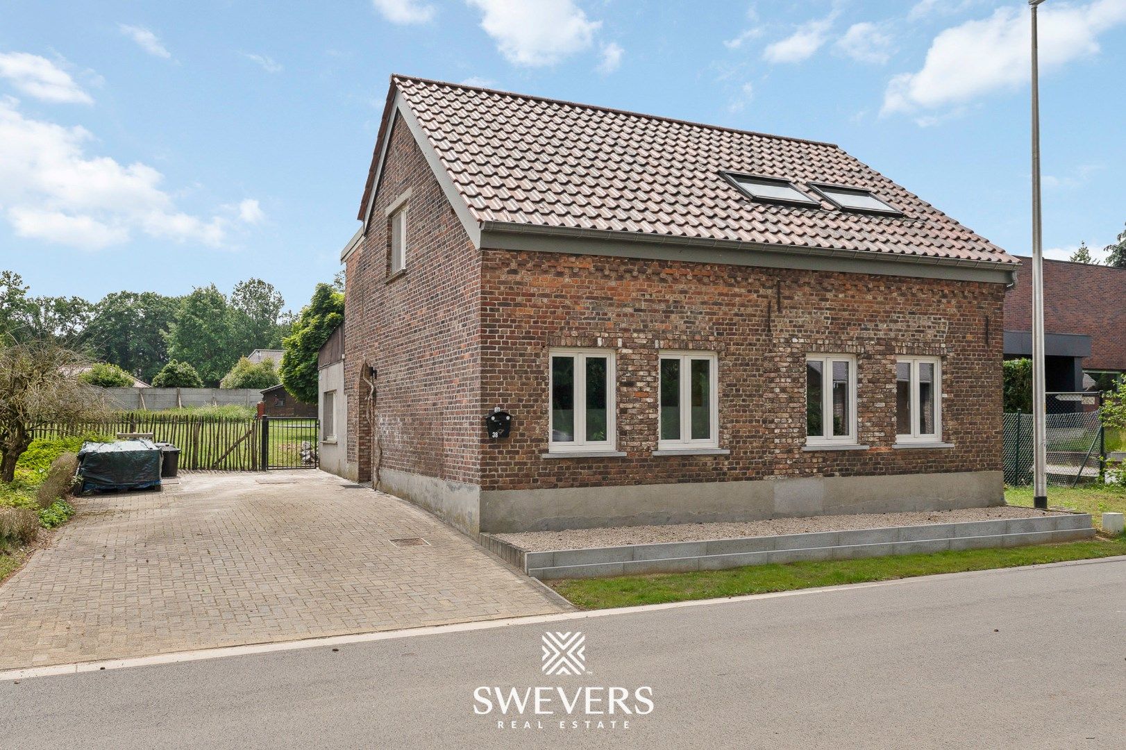 Charmante woning met zonnige tuin in het rustige Linkhout  foto 34