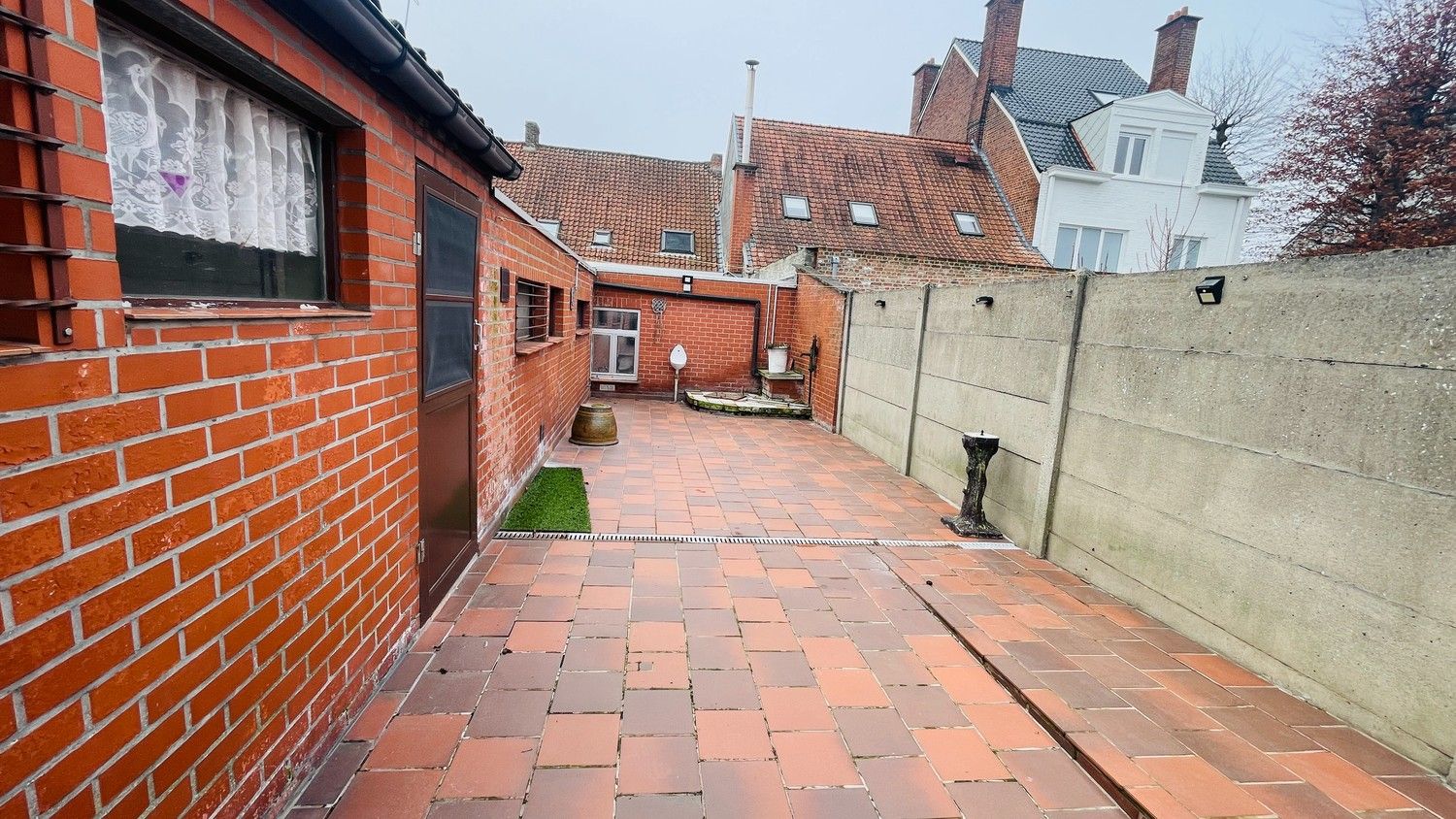 Centraal gelegen woning met 3 slpks, ruime volumes en zonnige buitenruimte foto 19