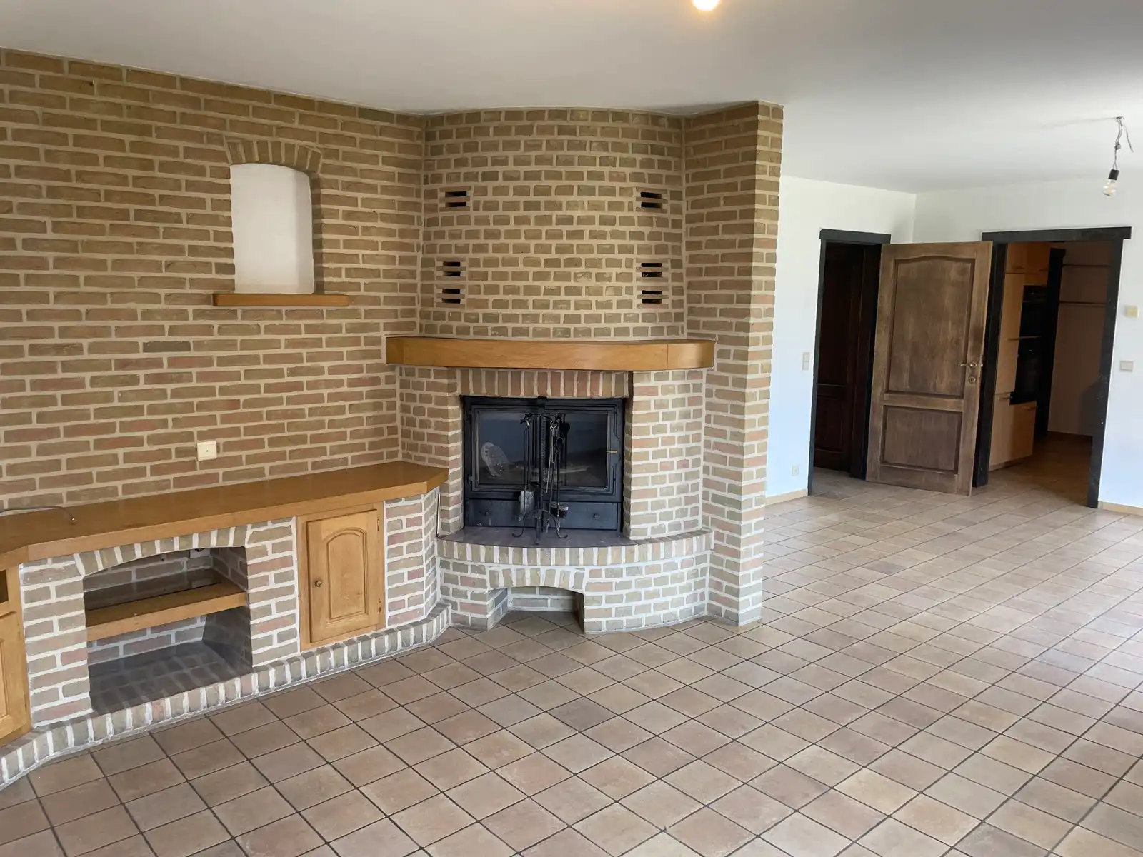 Leemans immobiliën biedt u deze woning aan op een centrale ligging in Asse foto 3