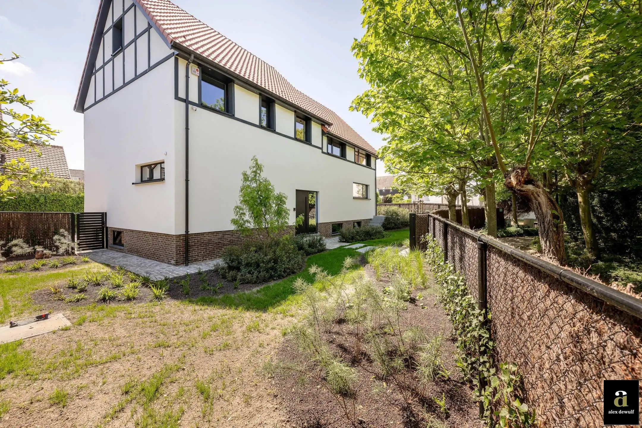 Volledig gerenoveerde villa ideaal gelegen in een rustig paadje in het Zoute. foto 13