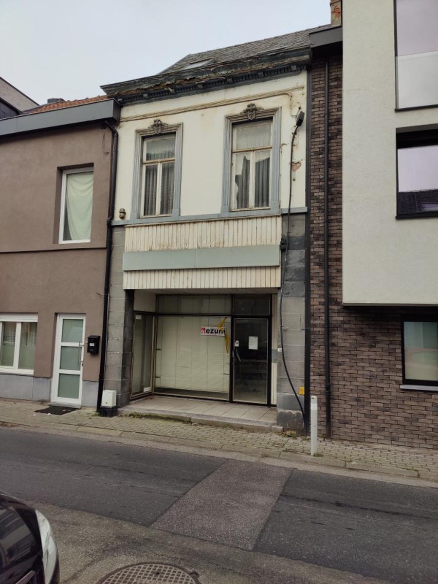 WETTEREN - Te renoveren handelspand op commerciële locatie foto 12