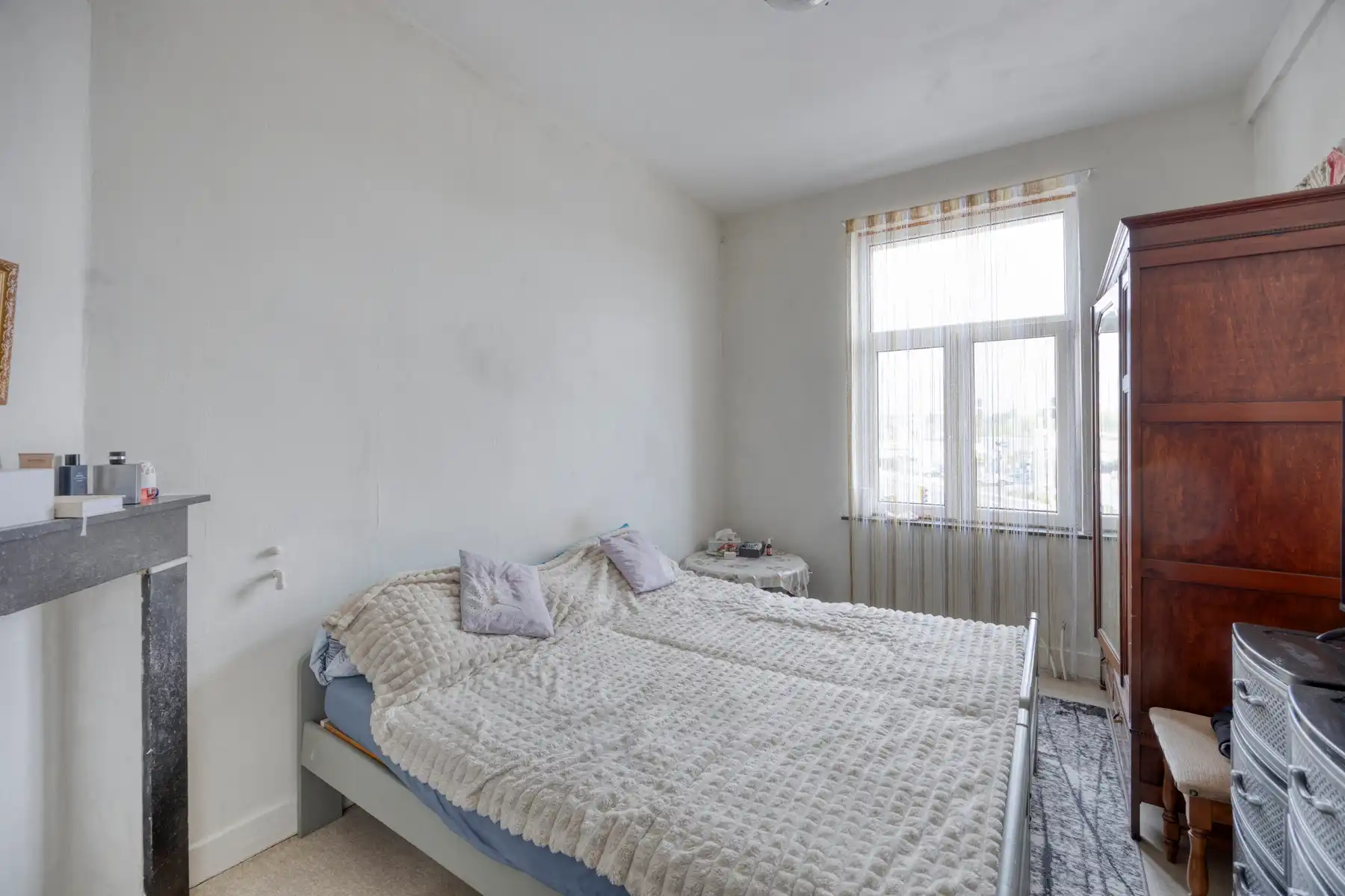 Handelspand met bewoning op topligging foto 15