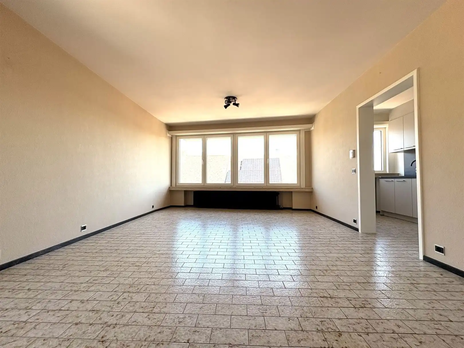Volledige gerenoveerd appartement met garage en terras in centrum foto 3