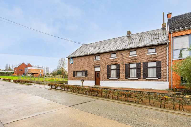 Hoofdfoto van de publicatie: Charmante, te renoveren hoeve met naastiggend perceel (bouw)grond op 29are