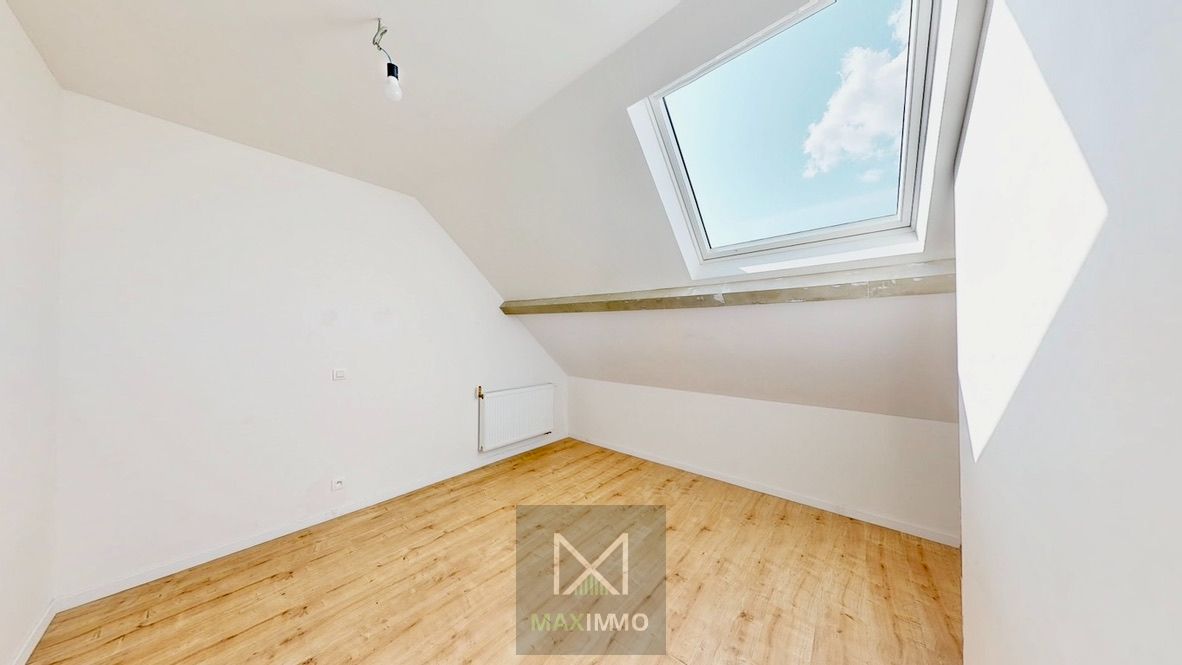 🏡 Volledig gerenoveerde gezinswoning met 4 slaapkamers & zonnige tuin foto 12