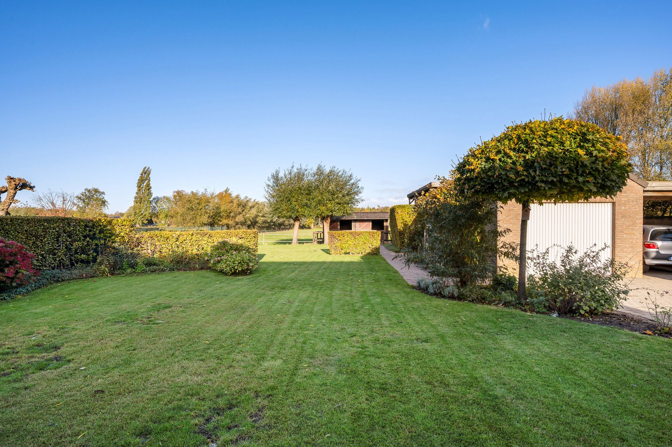 Instapklare villa op perceel van Ca. 4.010 m²! foto 22