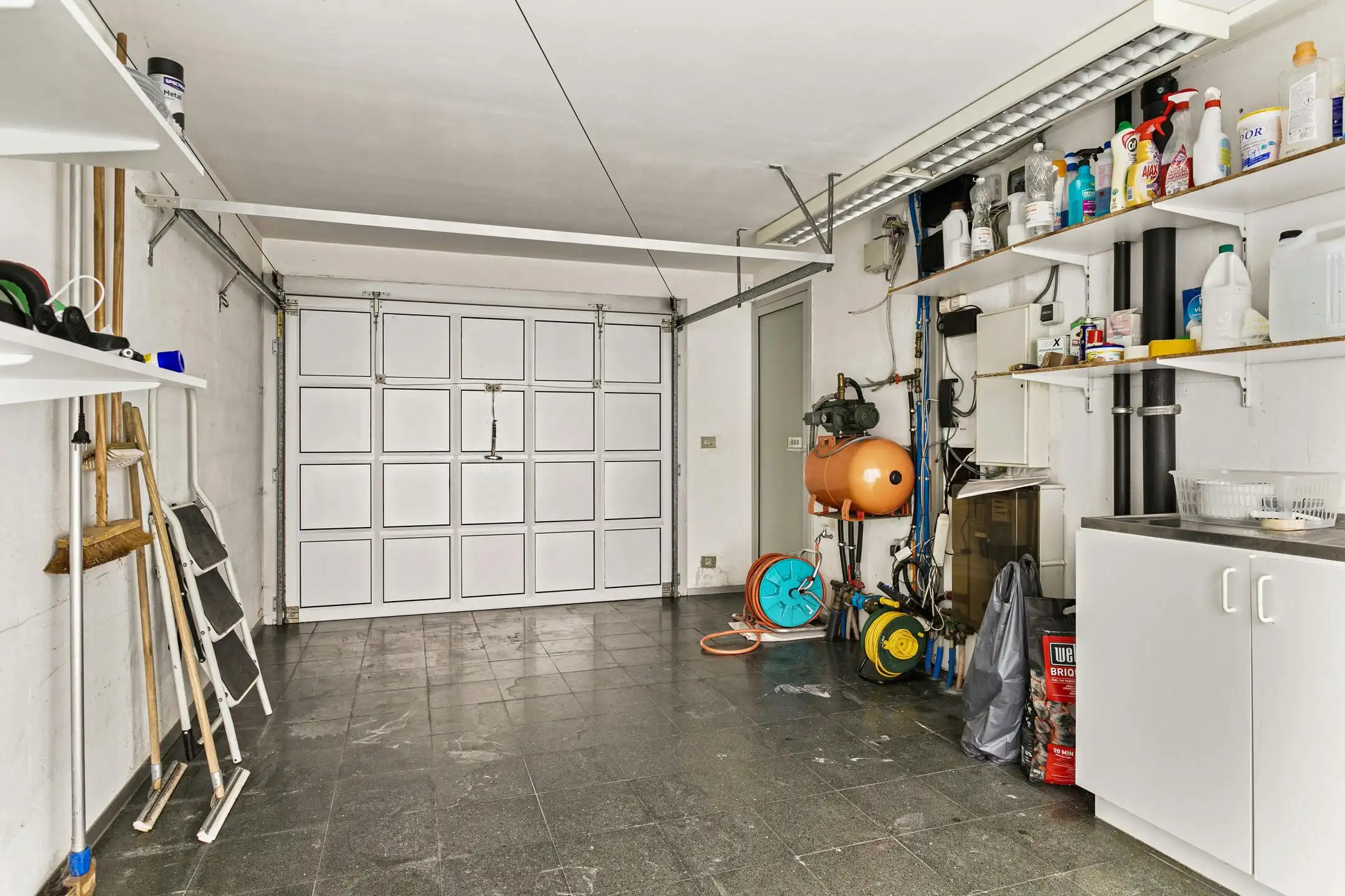 Ruime villa met praktijkruimte te koop in Sint-Baafs-Vijve foto 21