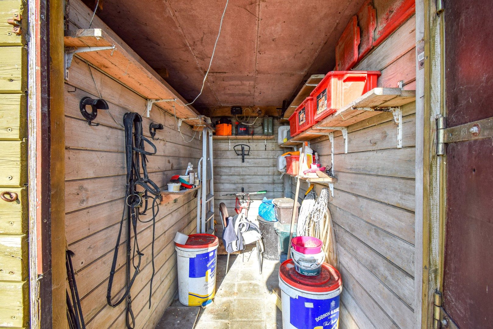  Mooi perceel weiland (2920 m²) met bijhorende paardenstalling op landelijke ligging te Westende foto 10