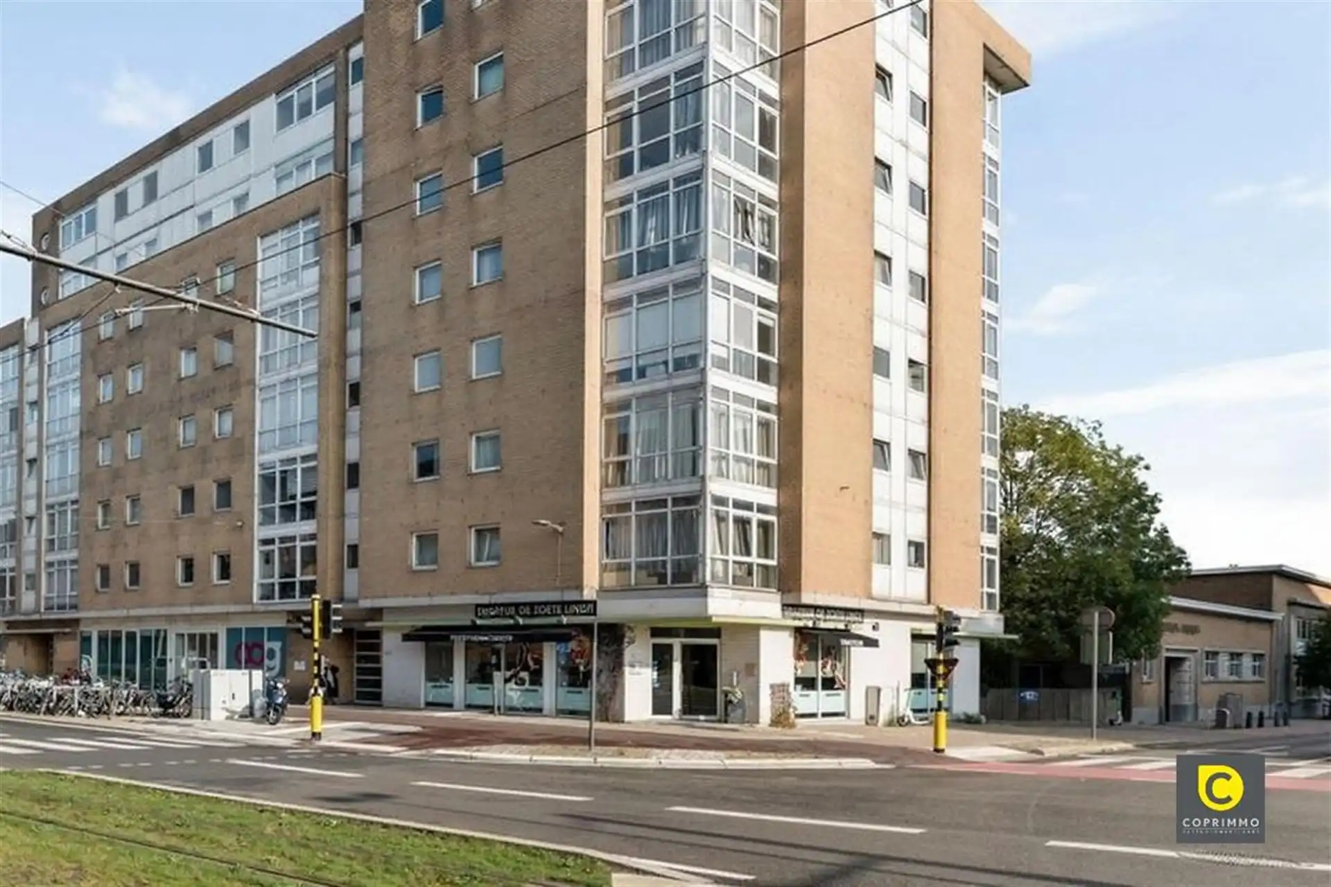 Commerciële ruimte op toplocatie! foto 16