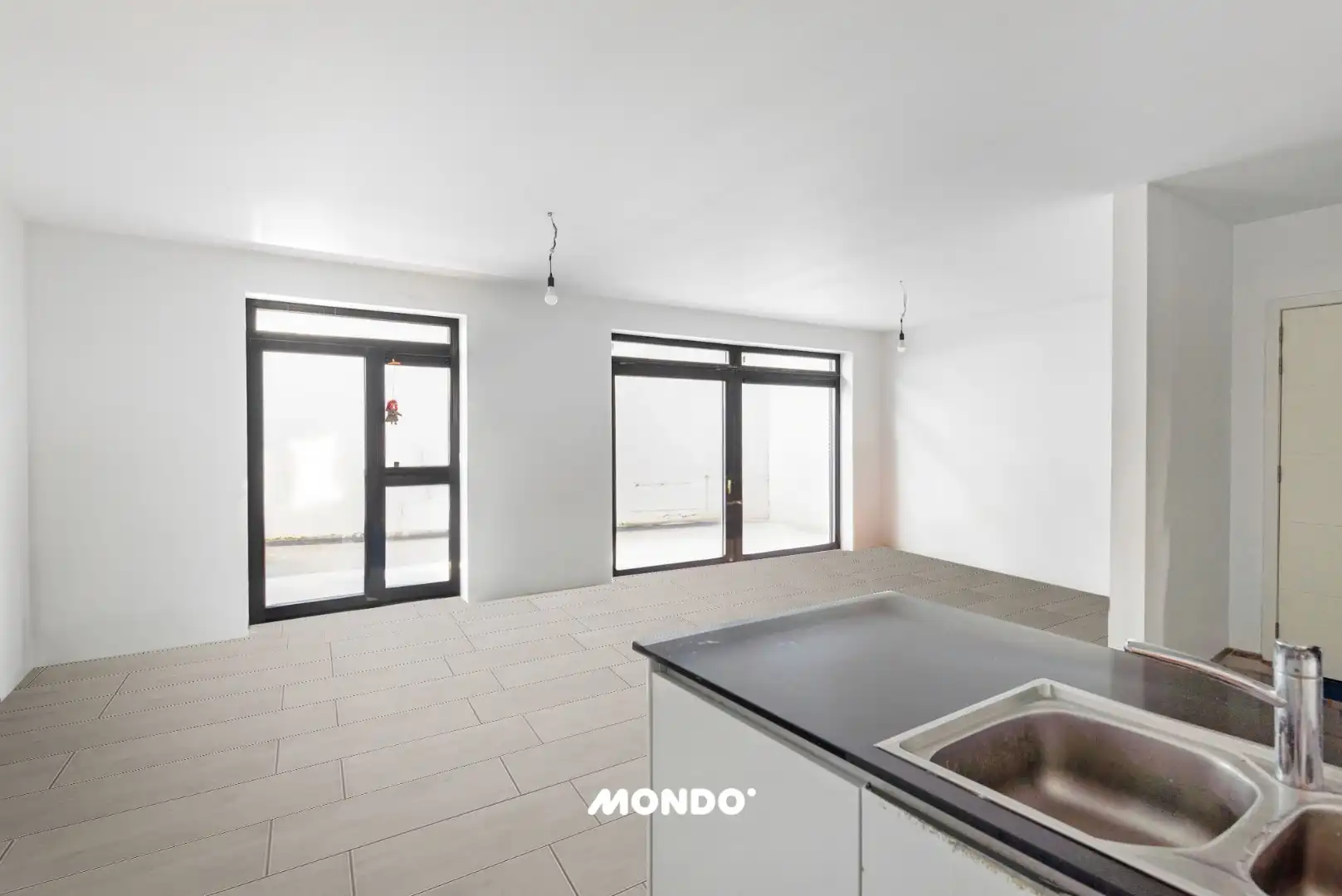 Ruim gelijkvloers appartement met 2 slaapkamers en ruim terras! foto 4