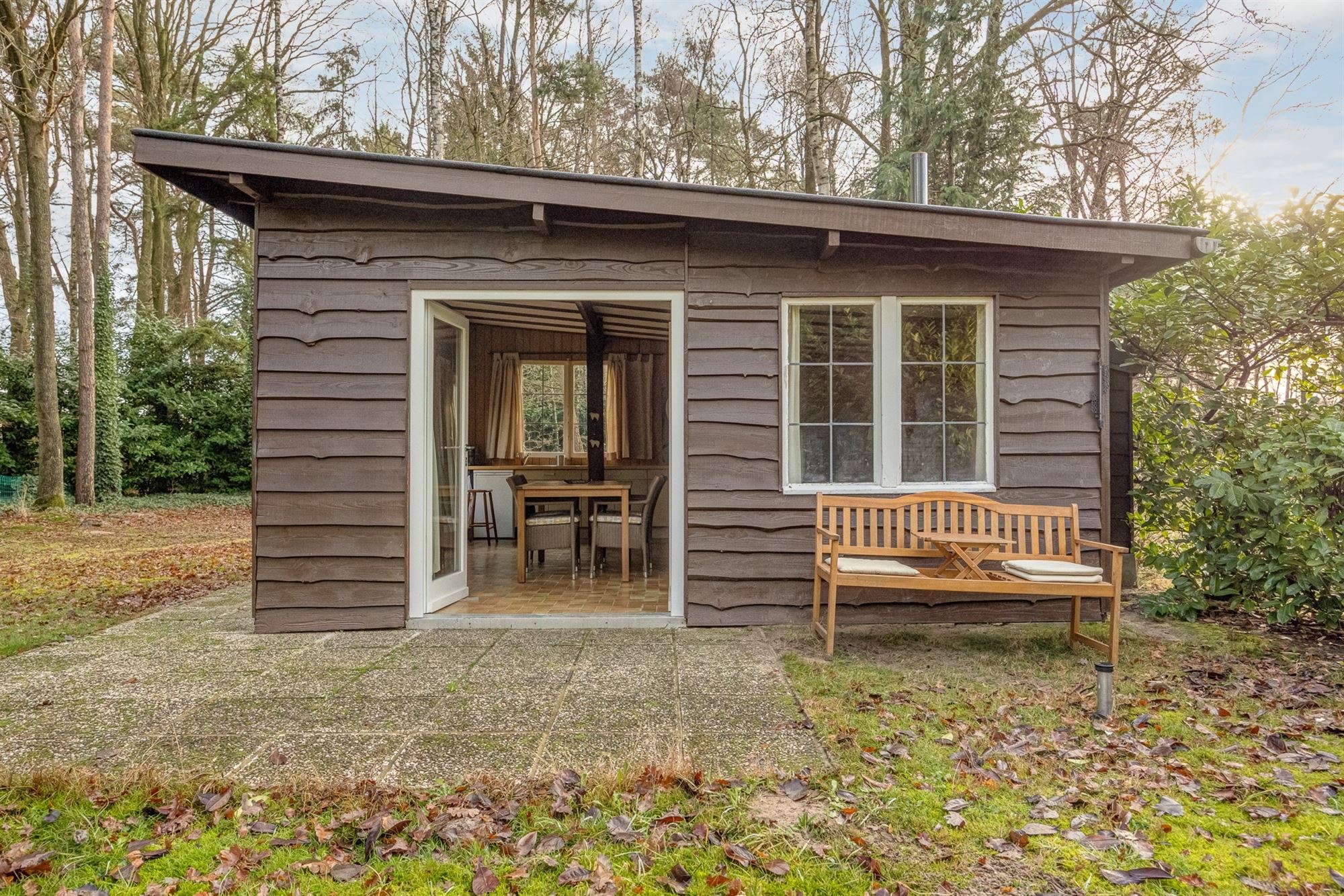 Charmante chalet met privatieve vijver op idyllisch perceel foto 30