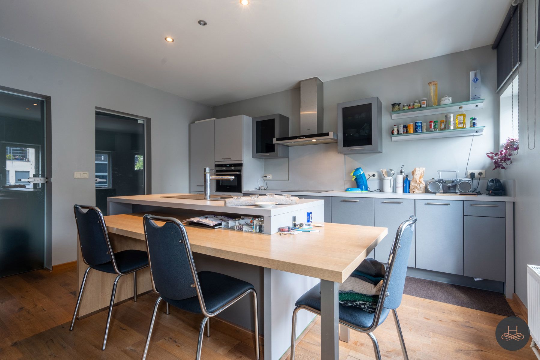 Ruime duplex appartement in centrum Haacht foto 3