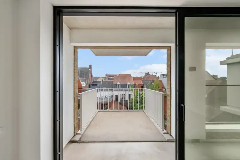 Modern luxe nieuwbouwappartement te koop in Roeselare met gunstige oriëntatie foto 2