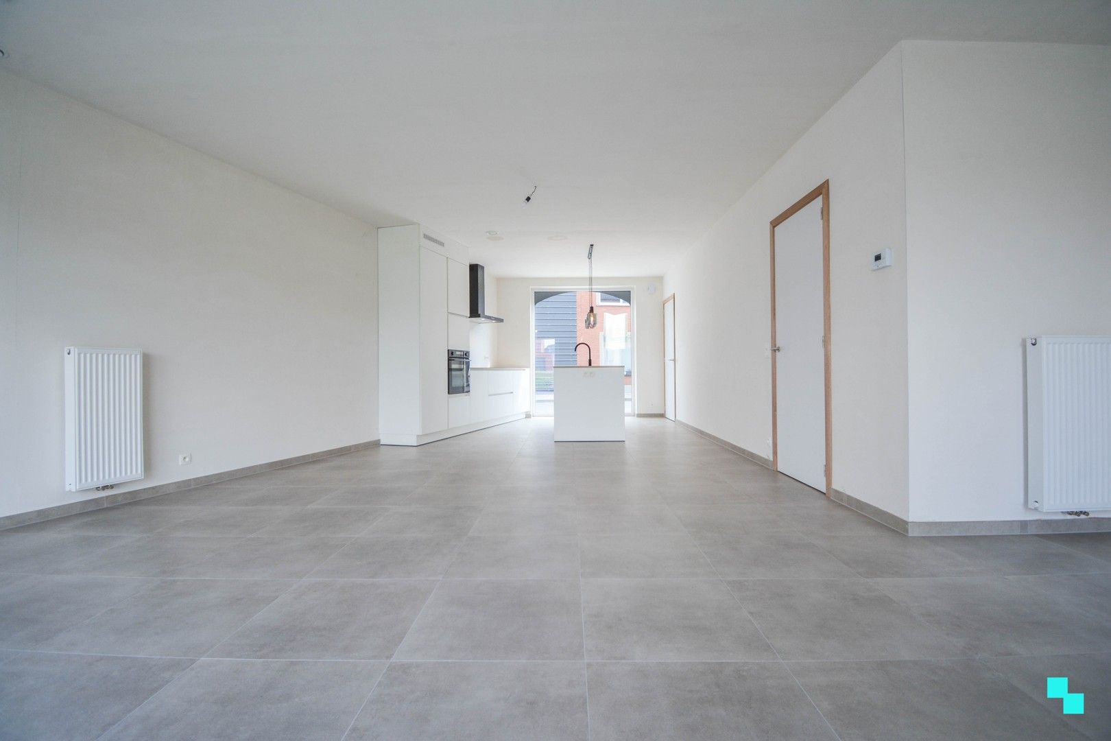 Verrassend ruime nieuwbouwwoning in centrum Aartrijke foto 3
