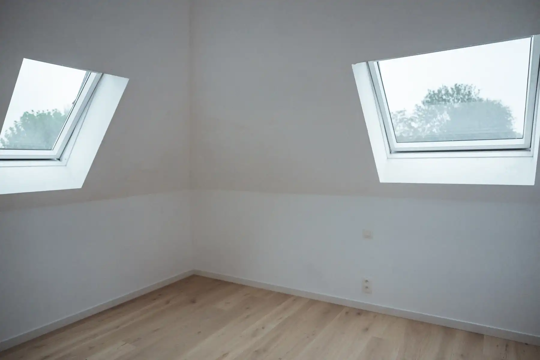 Nieuwbouwduplex met 3 slaapkamers, dubbele garage en terras foto 21