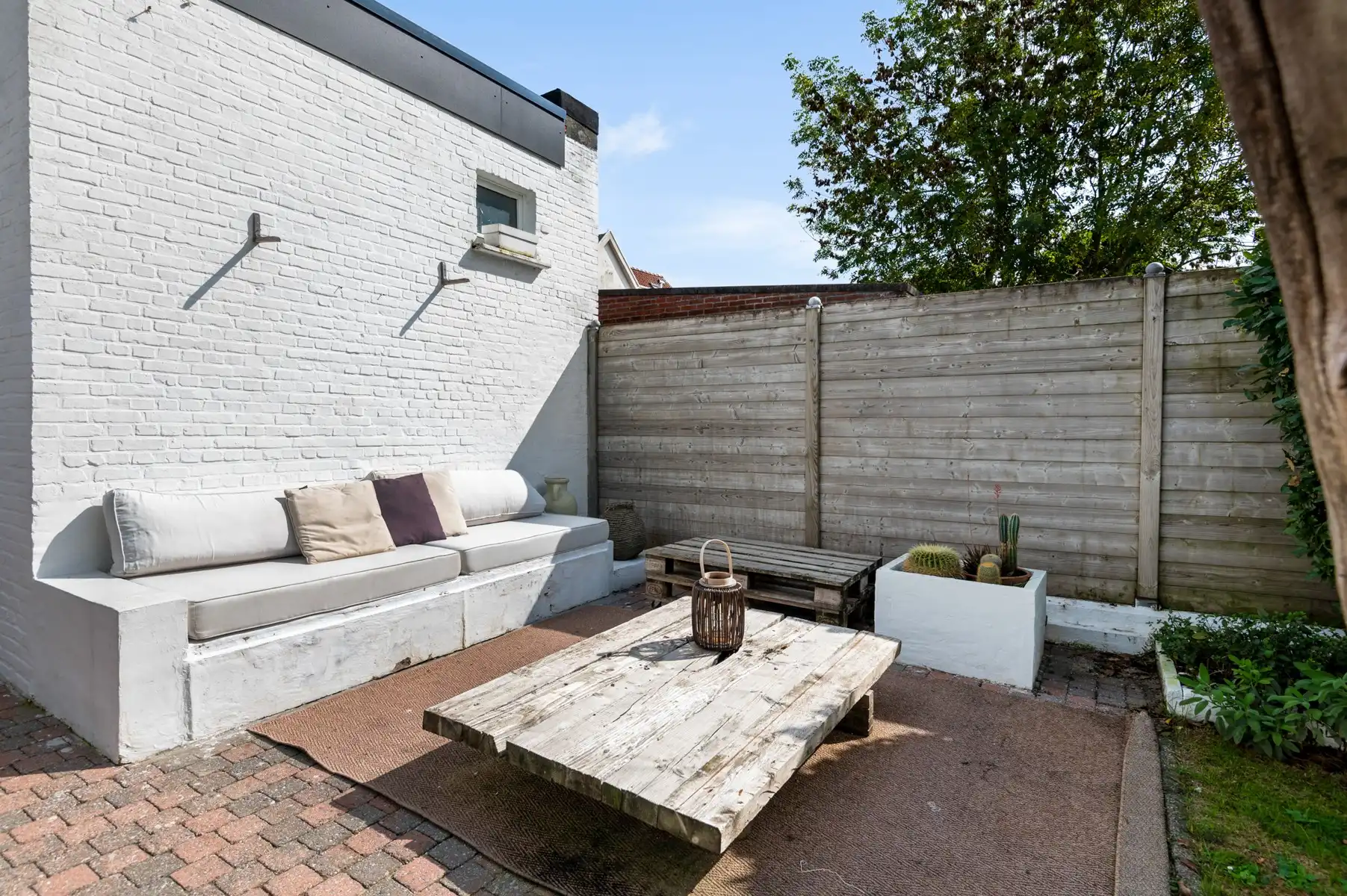 Uiterst charmante halfopen woning met zuidtuin foto 3