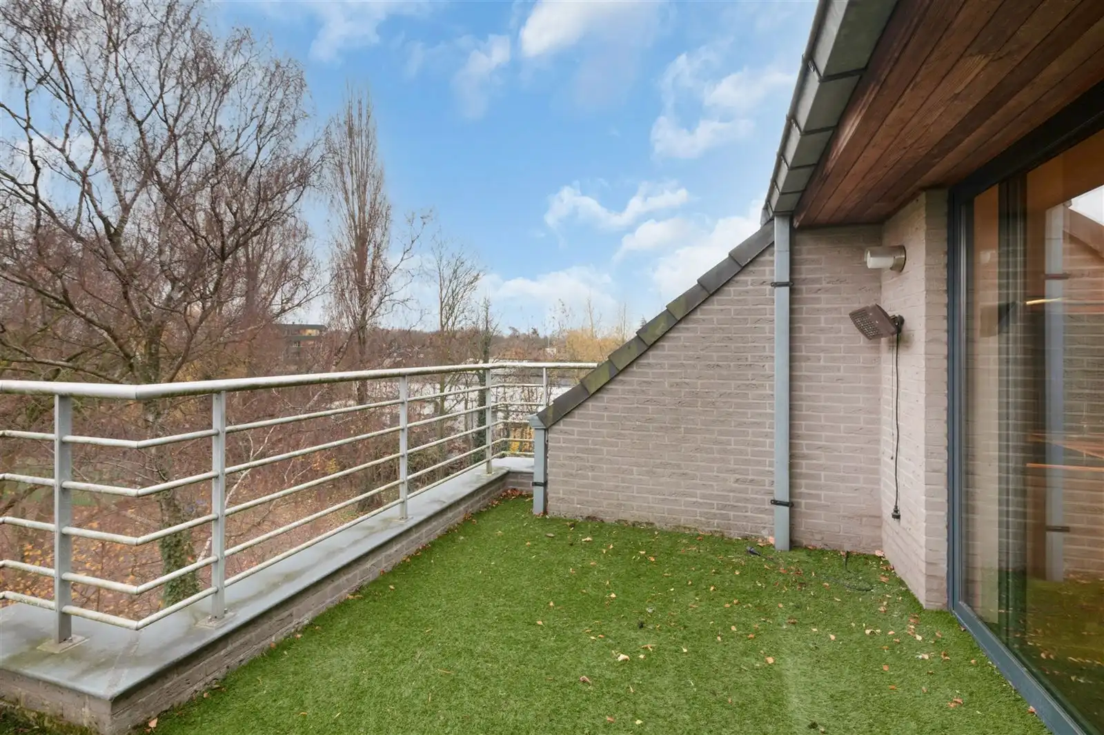 Instapklaar duplexappartement met 3 slaapkamers in Gent! foto 7